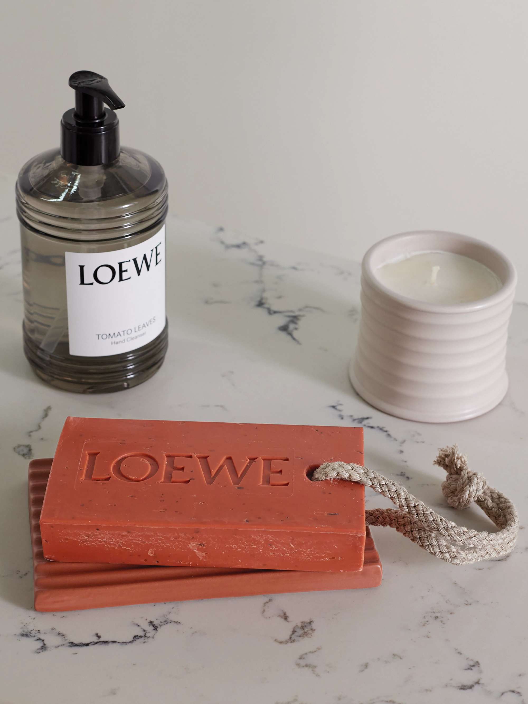 LOEWE リキッドソープ トマトリーフ 360mL - メルカリ