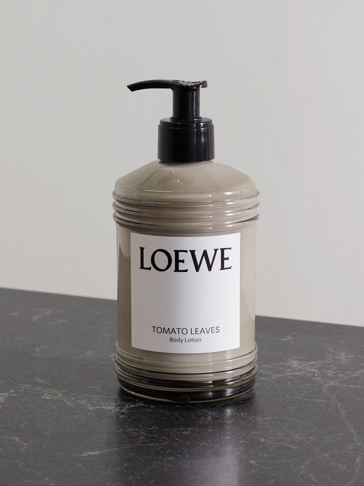 Loewe Body Lotion - Tomato Leaves, 360ml In White