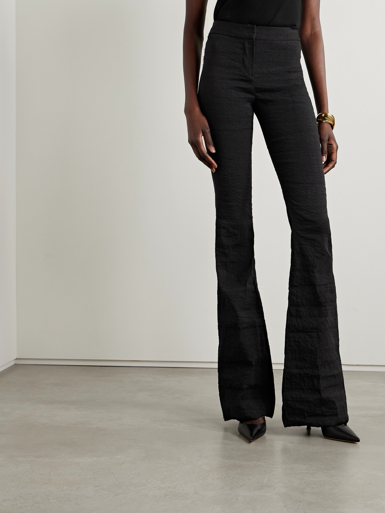 Shop Brandon Maxwell The Fae Crinkled Stretch Linen-blend Flared Pants In Black