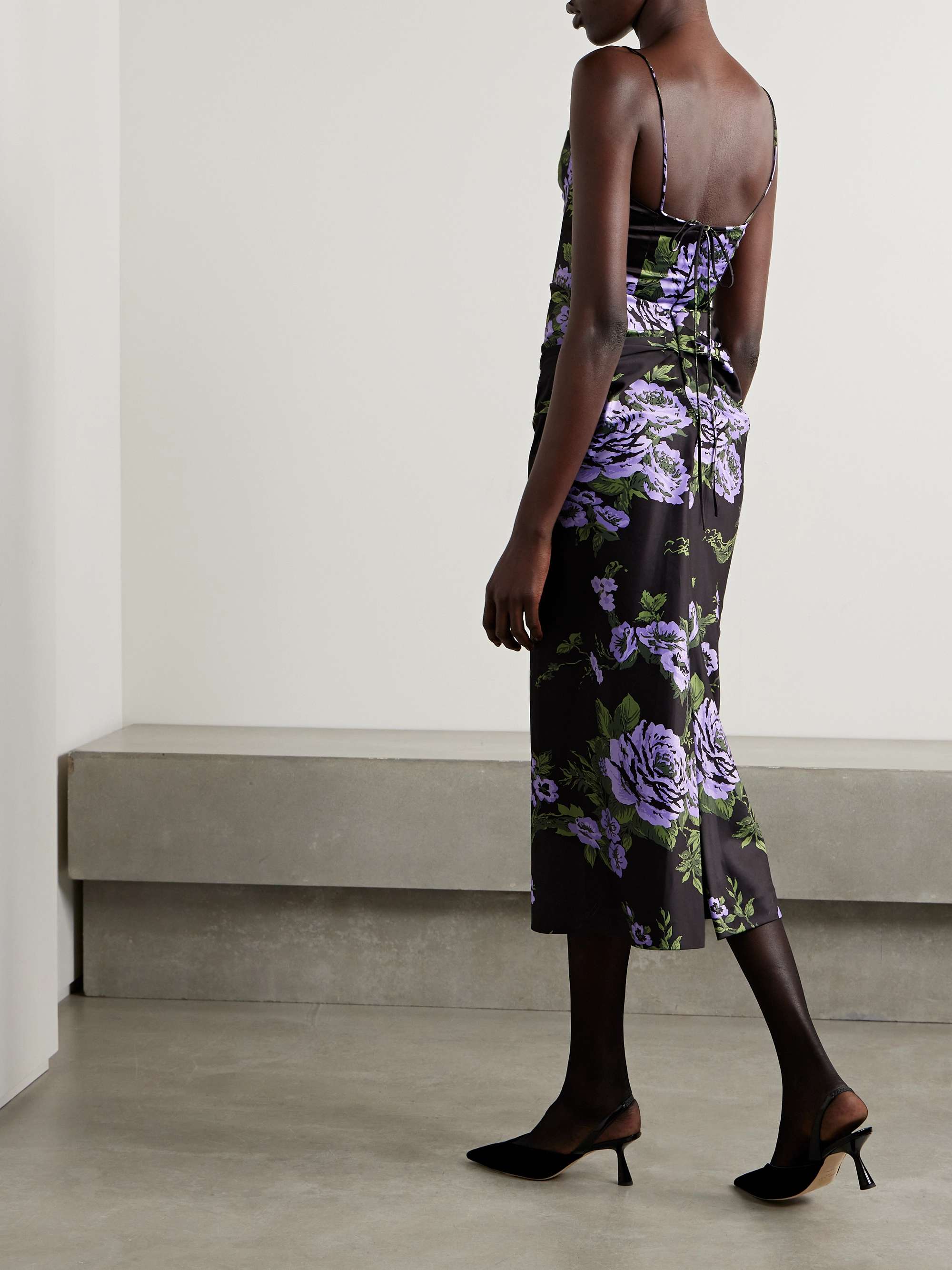 CAROLINA HERRERA 