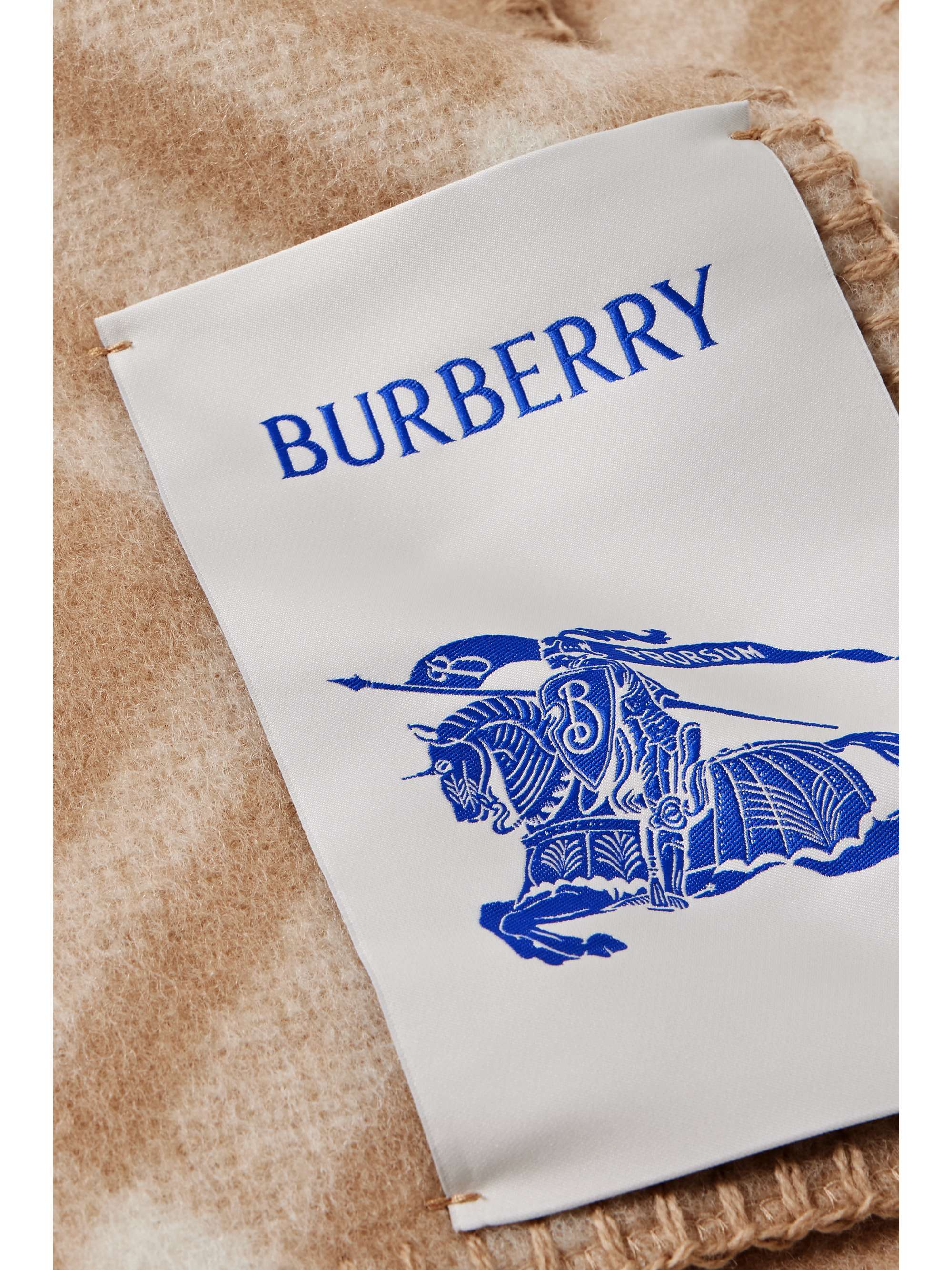 BURBERRY 