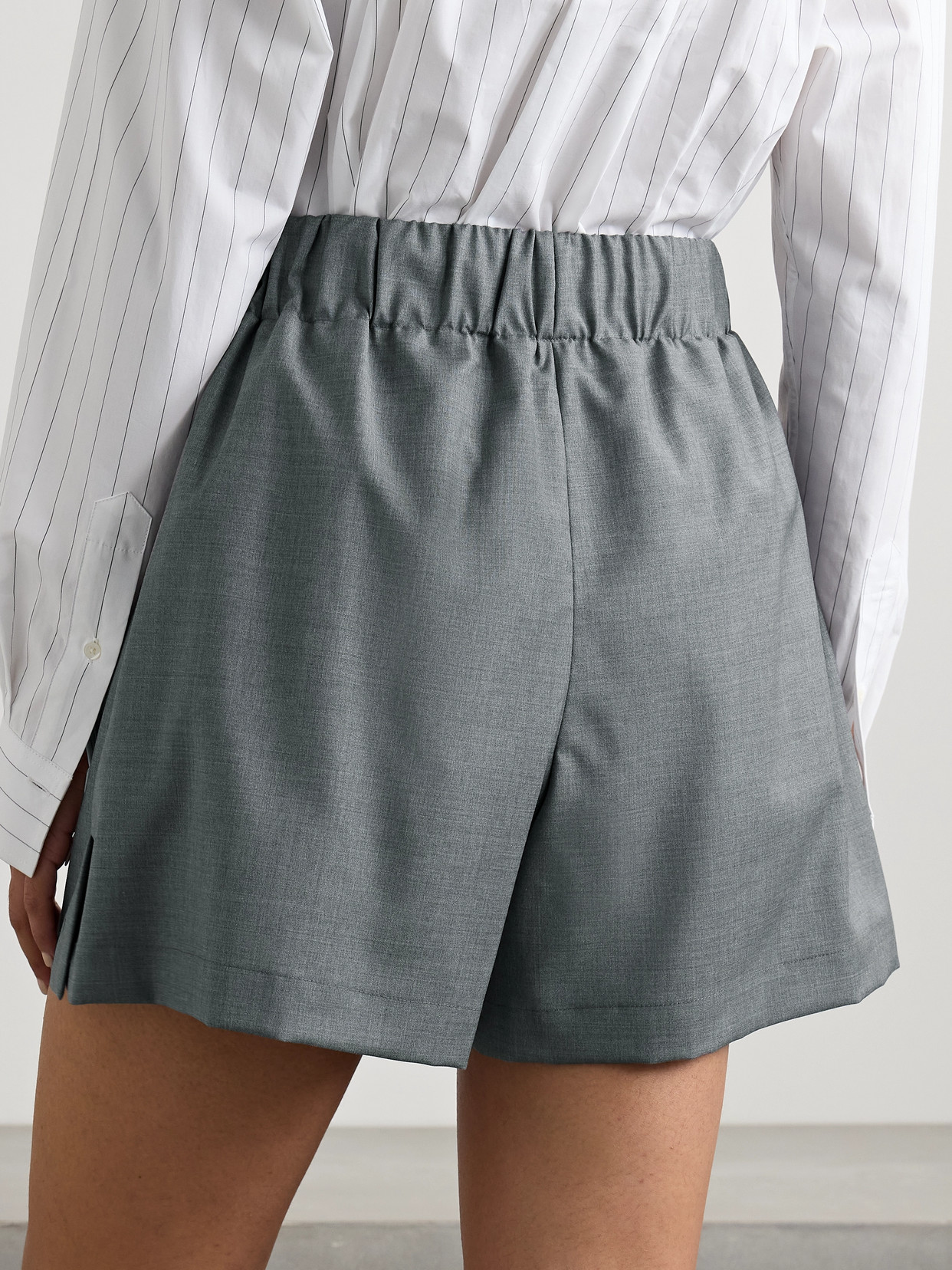 Sasuphi Valentina Wool Shorts In Gray