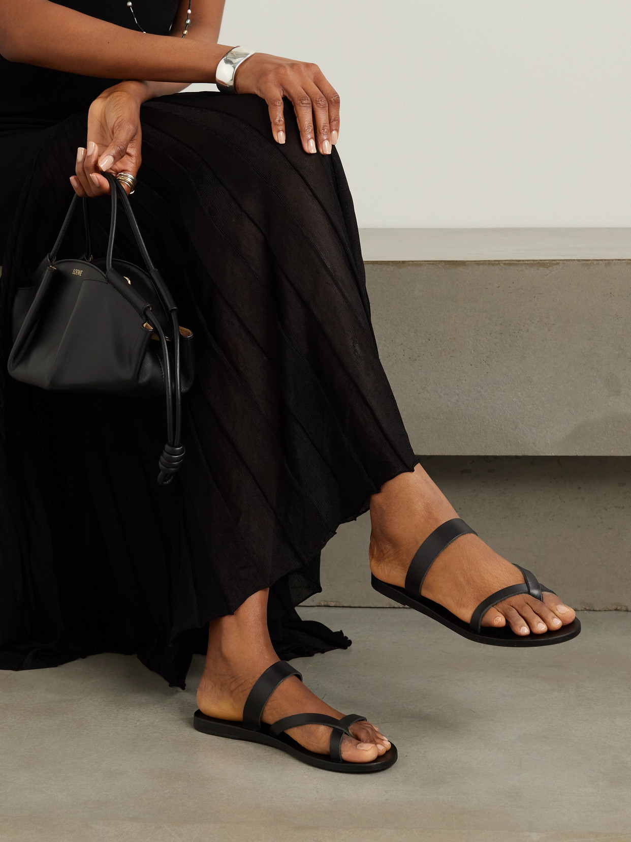 Ancient Greek Sandals Leather Thong Sandals Textured Straps In Black