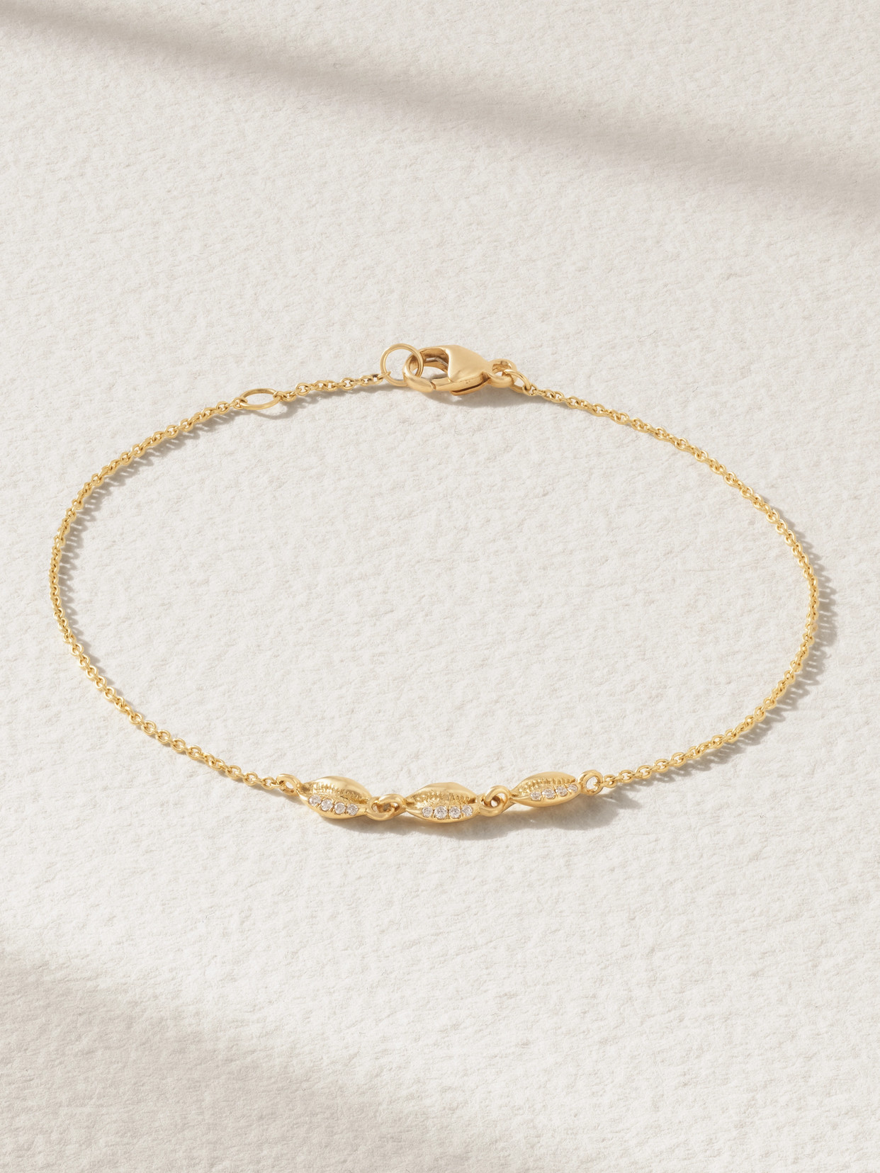 Almasika Le Cauri Endiamanté 18-karat Gold Diamond Bracelet