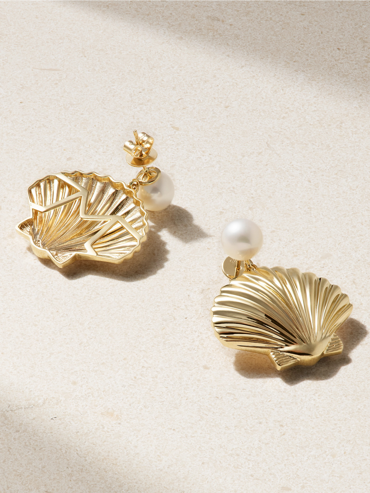 Mateo Venus 14-karat Gold Pearl Earrings In Gold