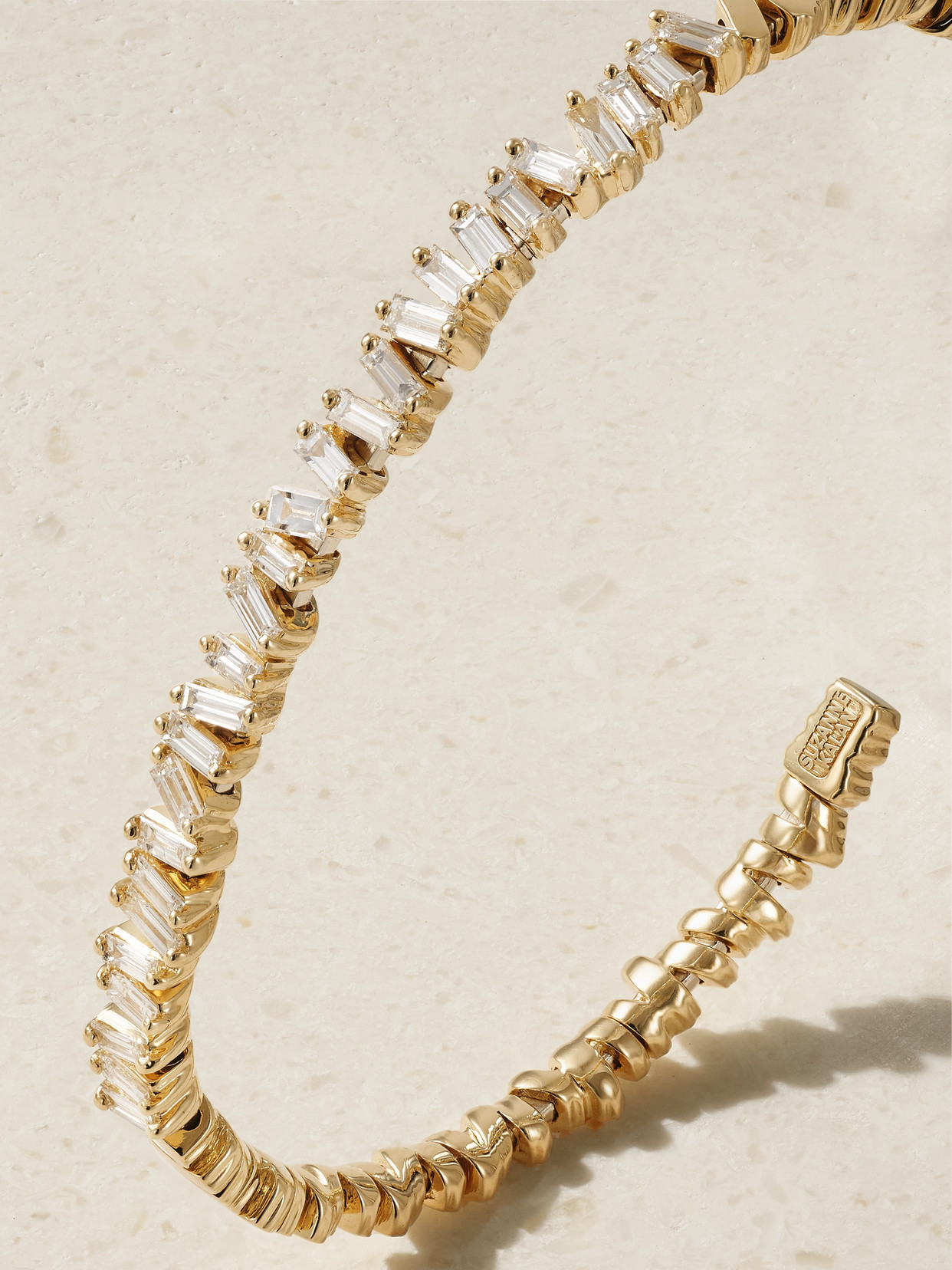 Suzanne Kalan 18-karat Gold Diamond Cuff In Gold