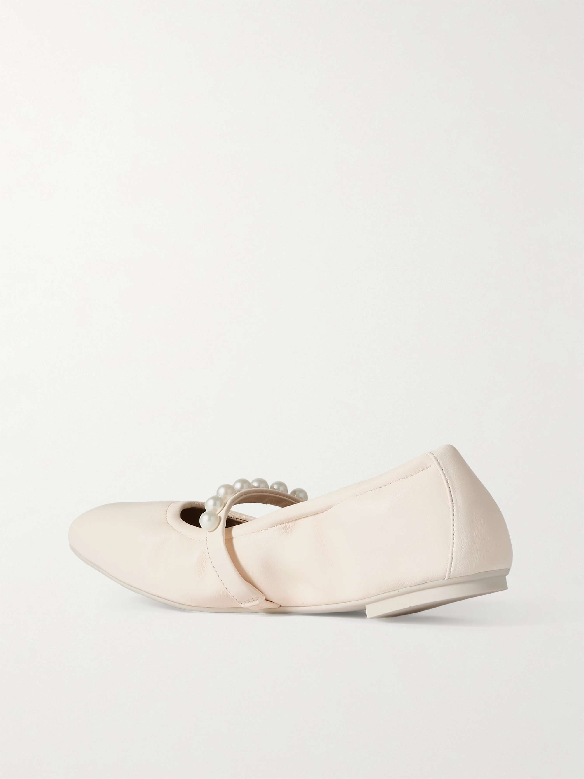 STUART WEITZMAN 