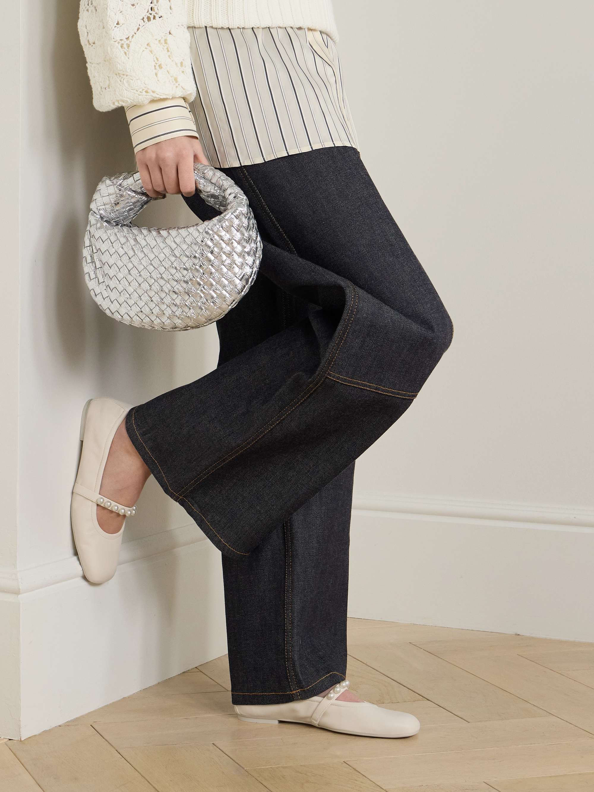STUART WEITZMAN 