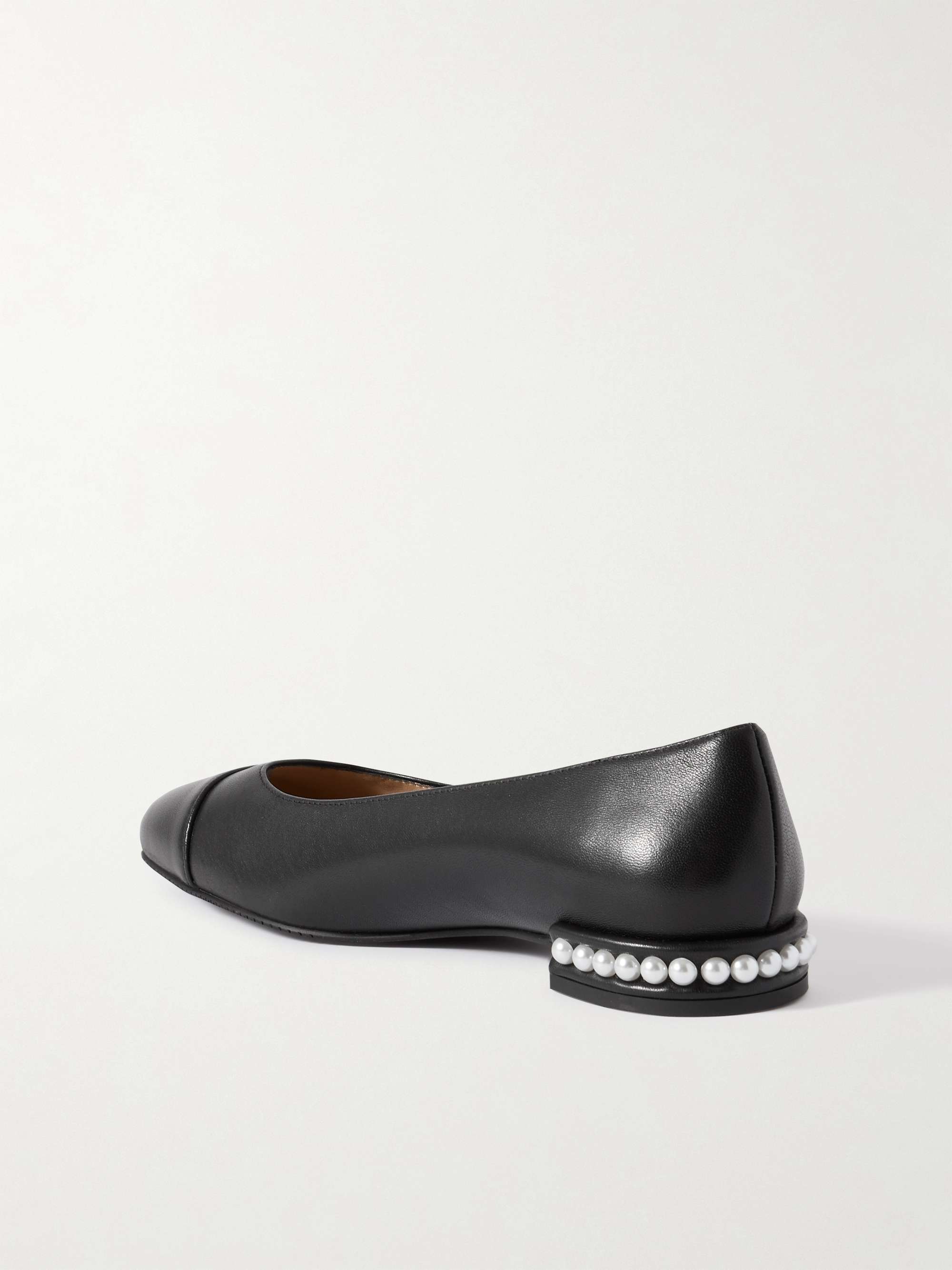 STUART WEITZMAN 