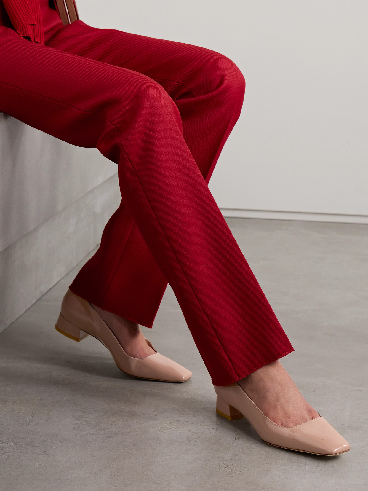 Stuart Weitzman Vera Patent-leather Pumps In Neutrals