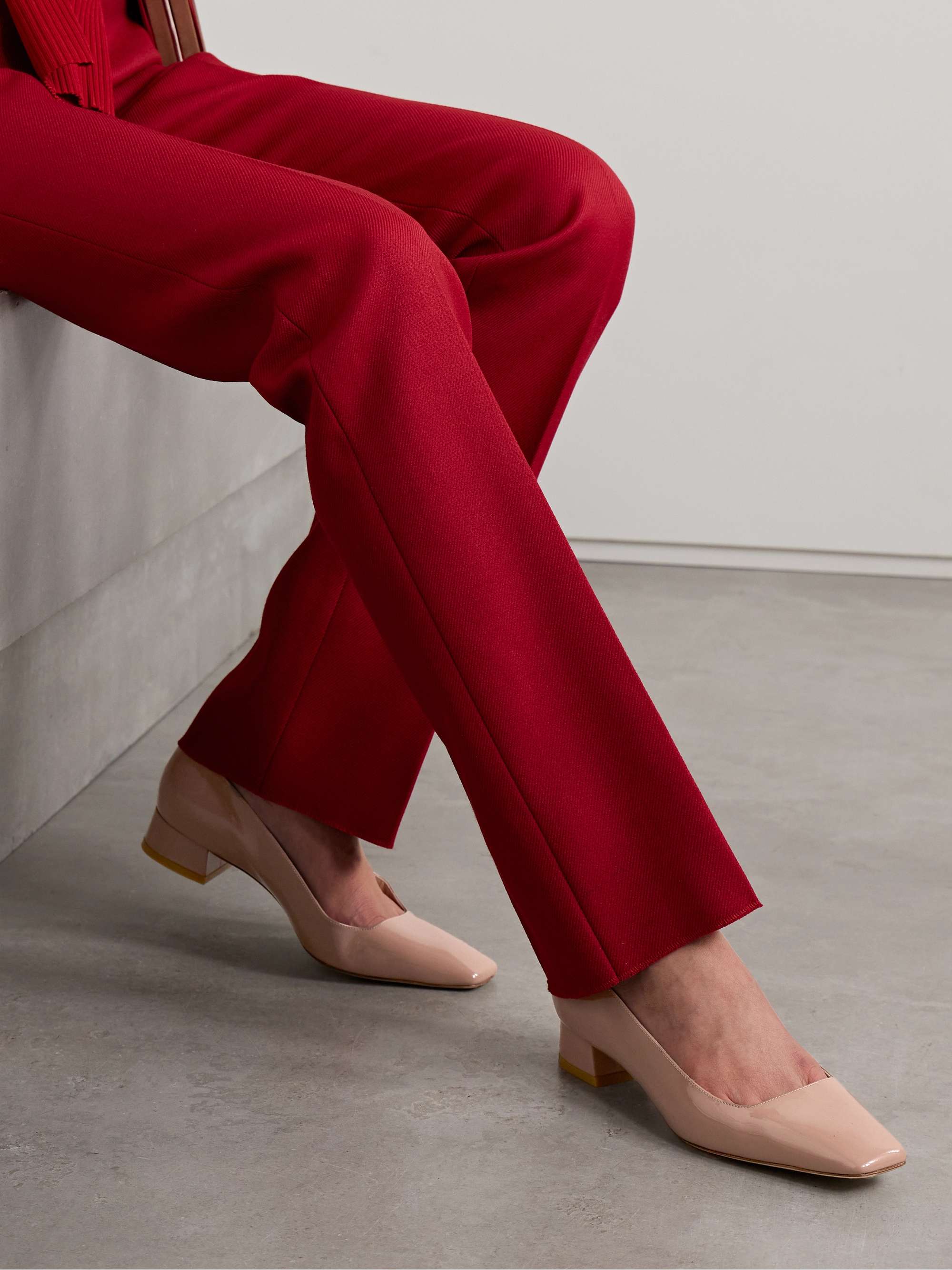 STUART WEITZMAN 