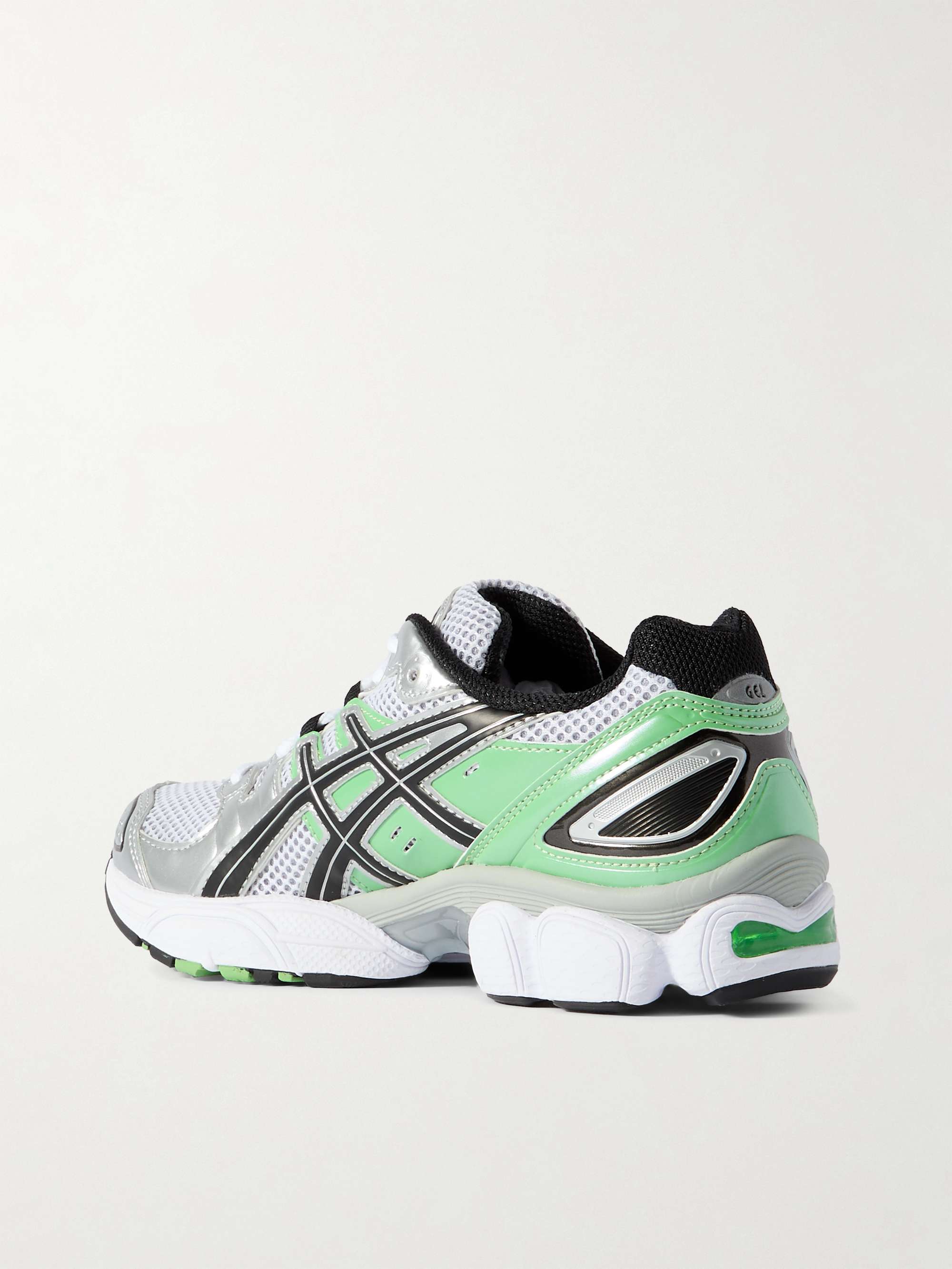 ASICS 