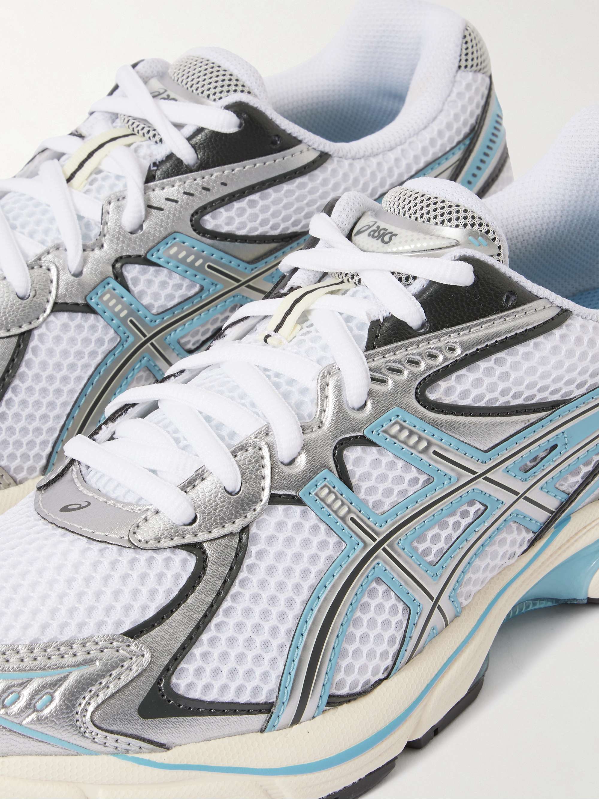ASICS 