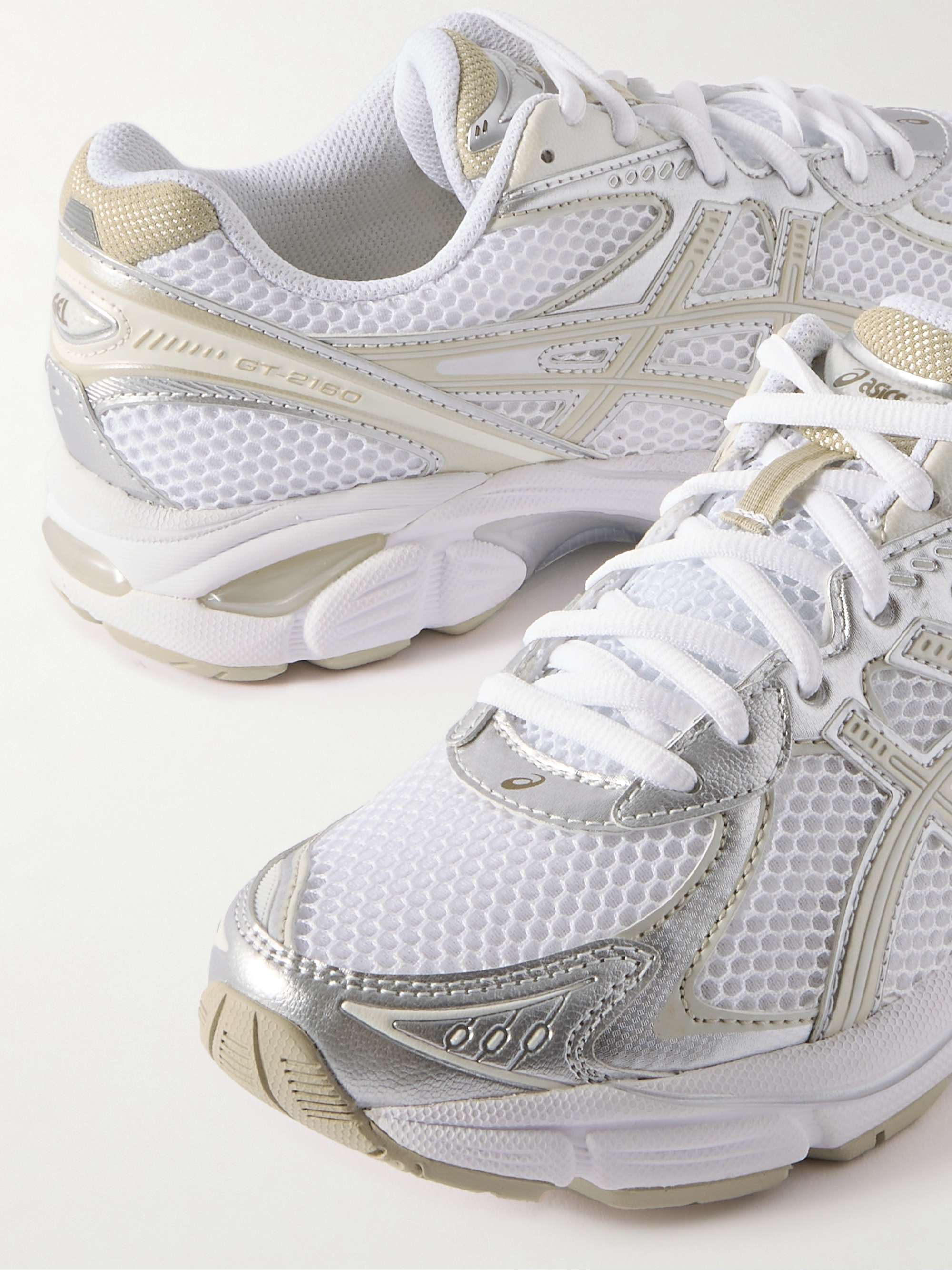 ASICS 