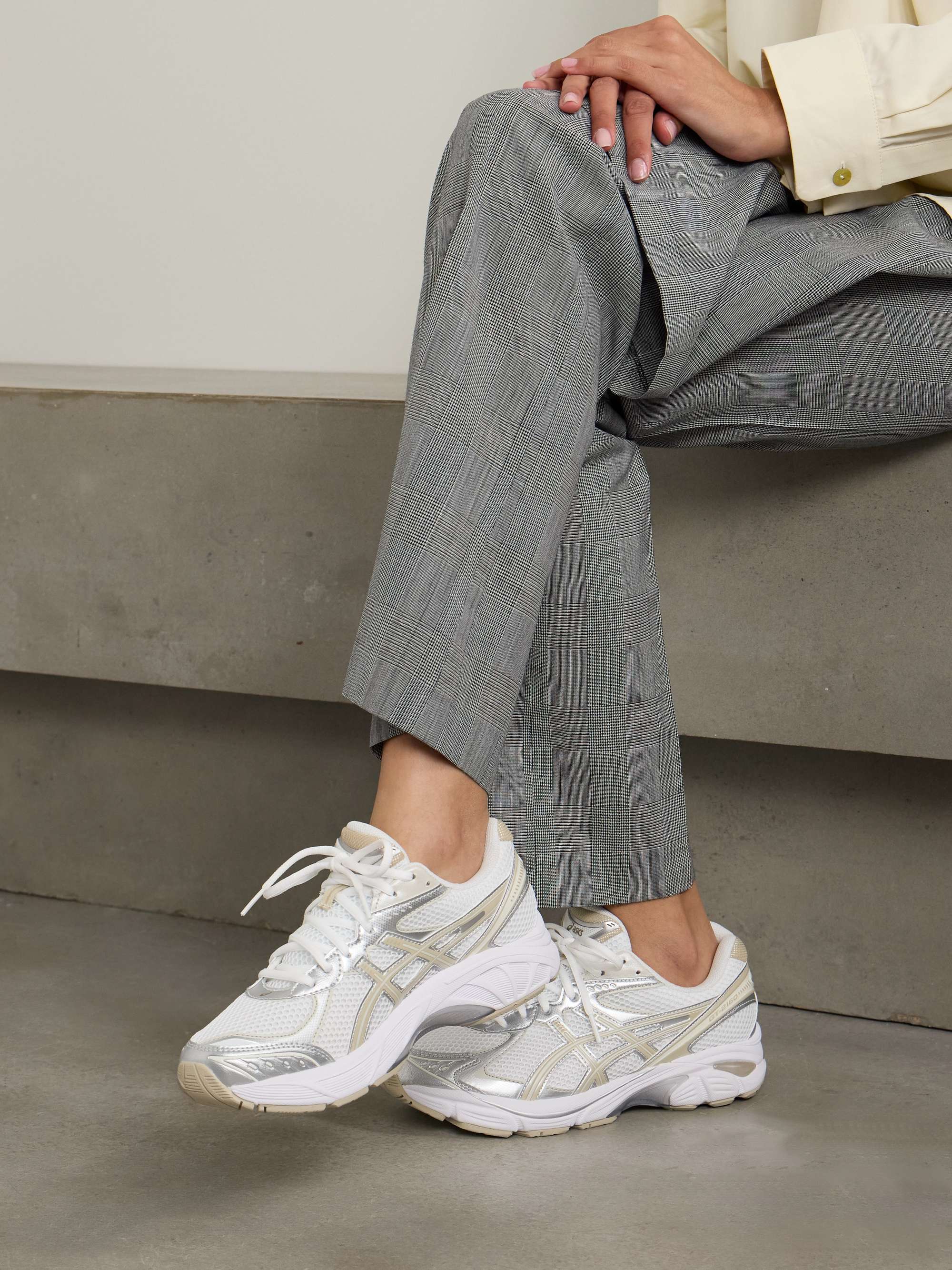 ASICS 