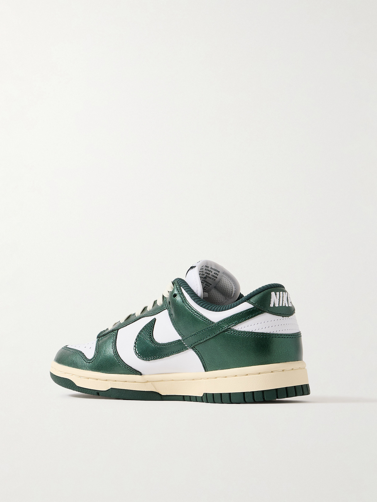 Dunk Low Sneakers