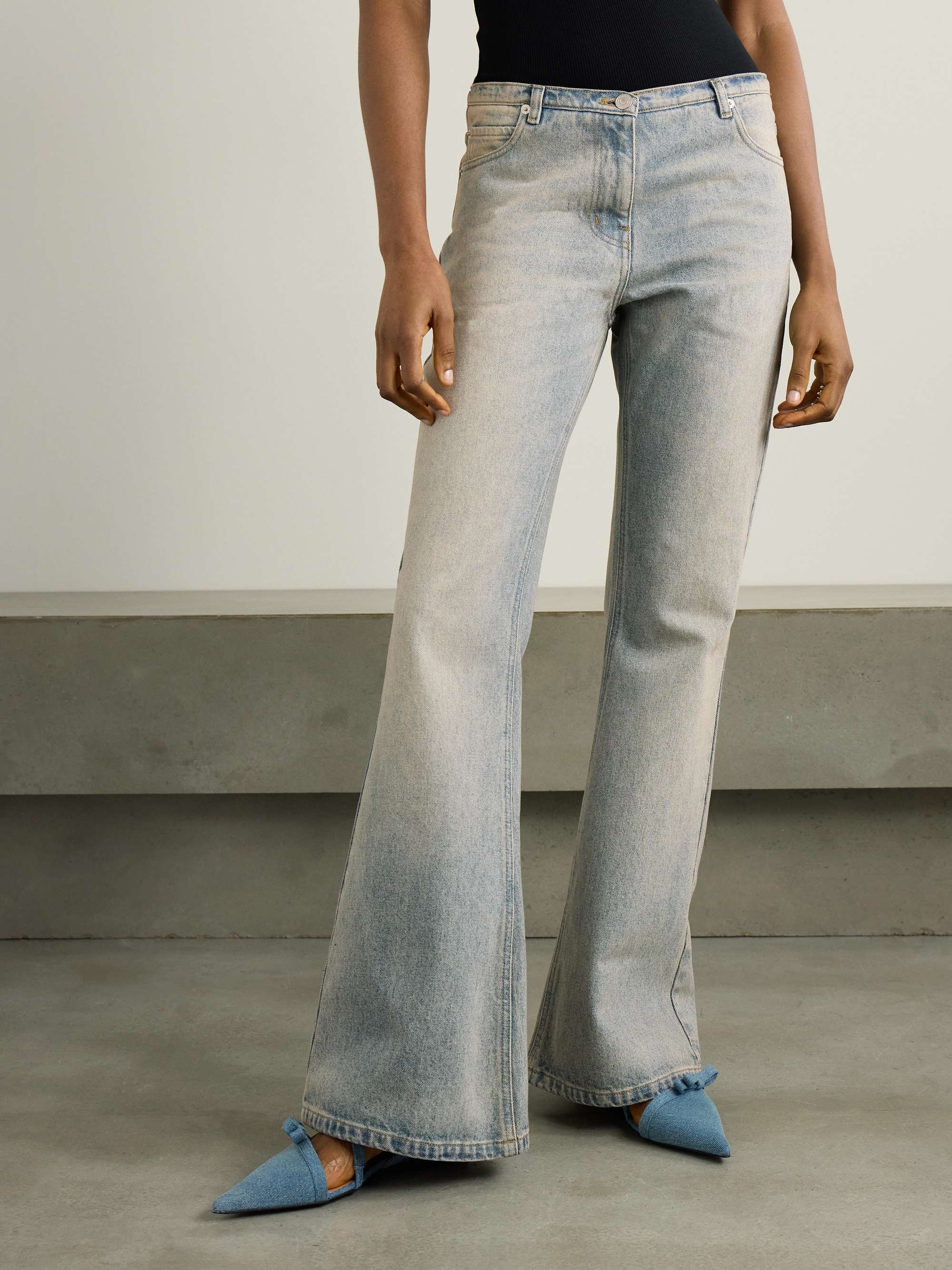 COURRÈGES 