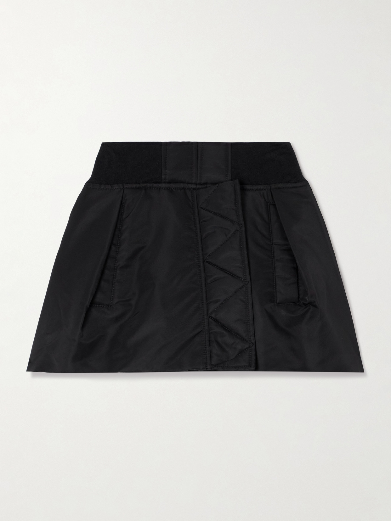 Sacai Padded Quilted Shell Shorts In Black