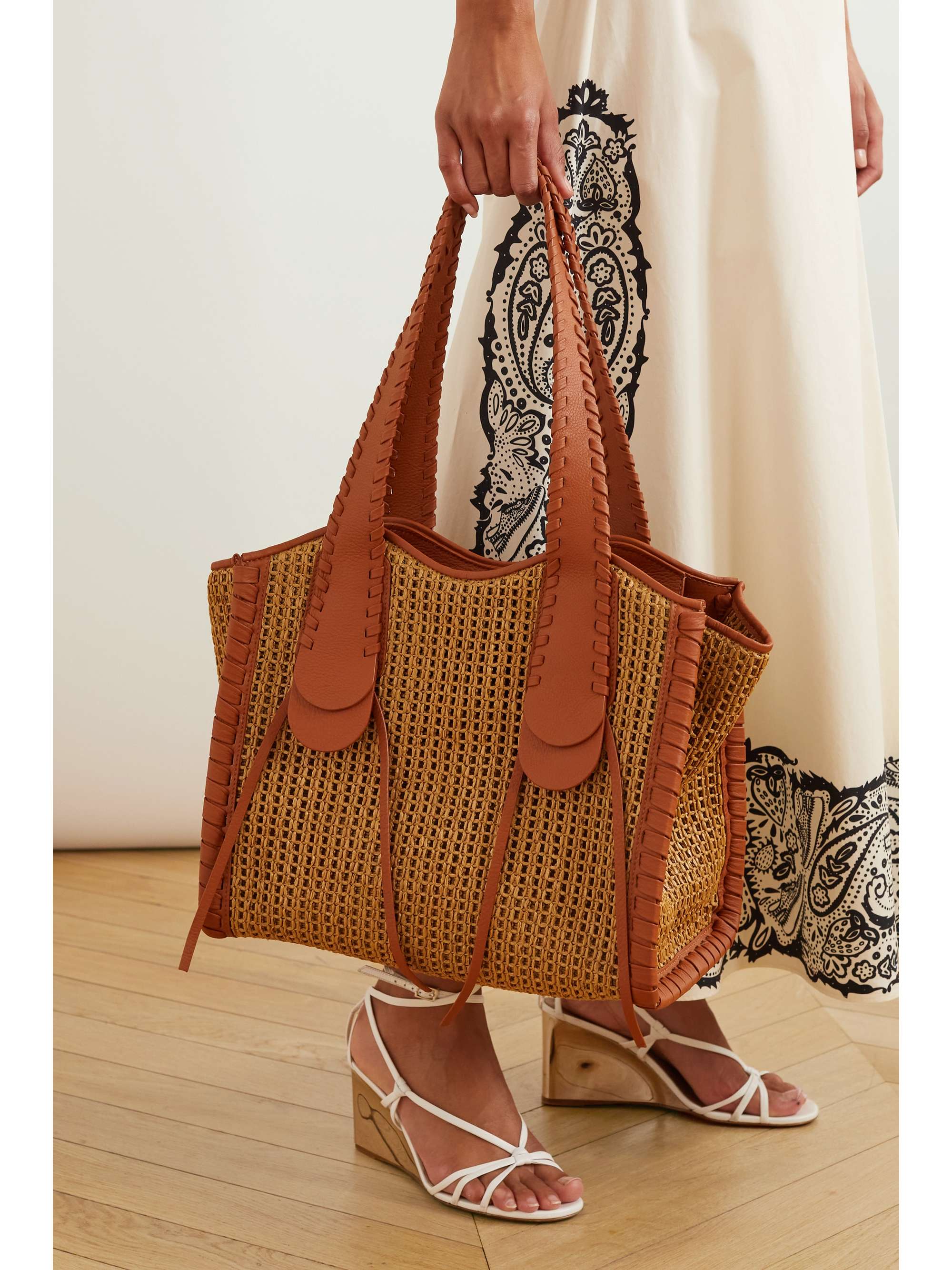 CHLOÉ 