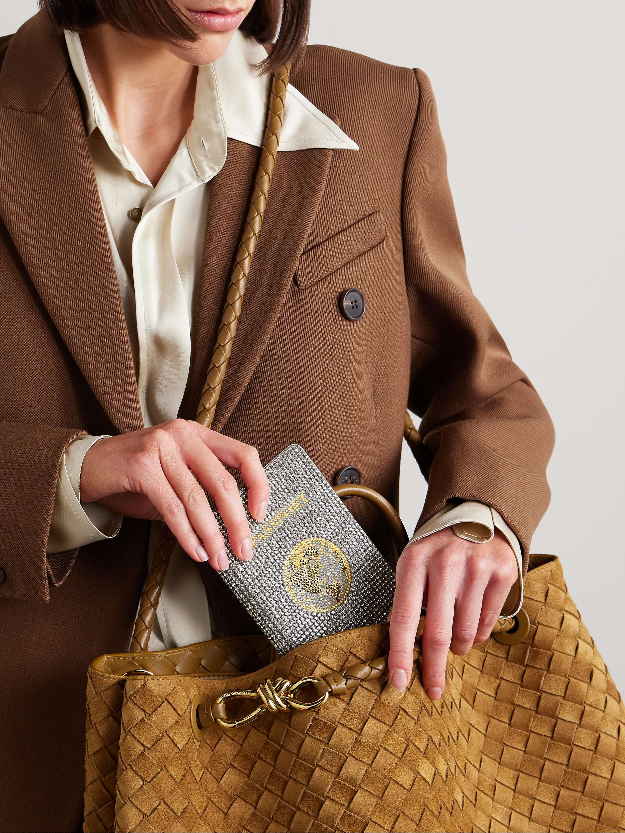 JUDITH LEIBER COUTURE Reisepasshülle aus Leder mit Kristallen