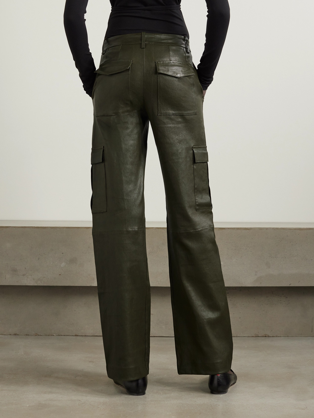 Sprwmn Baggy Low Rise Cargo Pants In Green