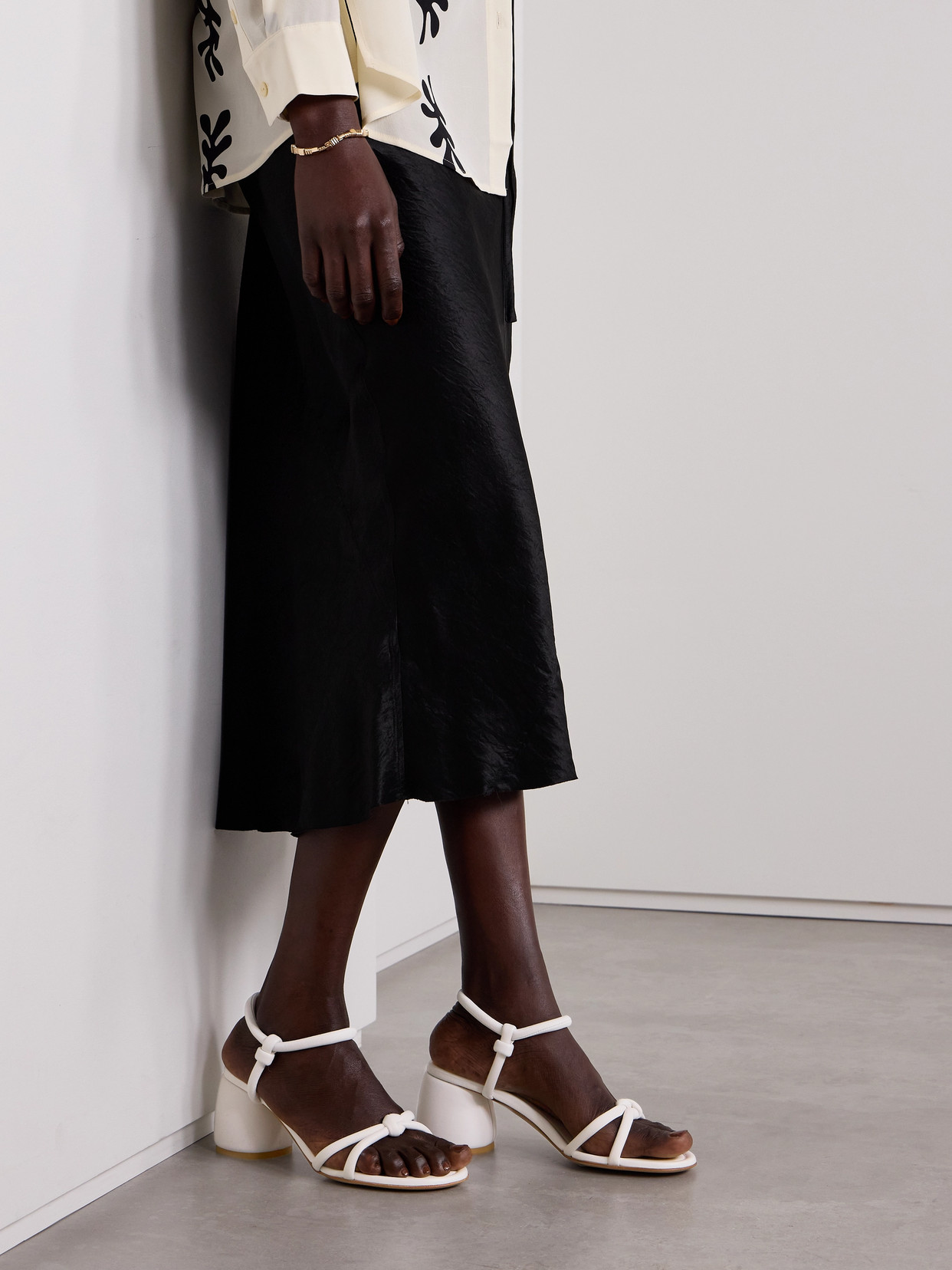 Gianvito Rossi Cassis 60 Leather Sandals In White