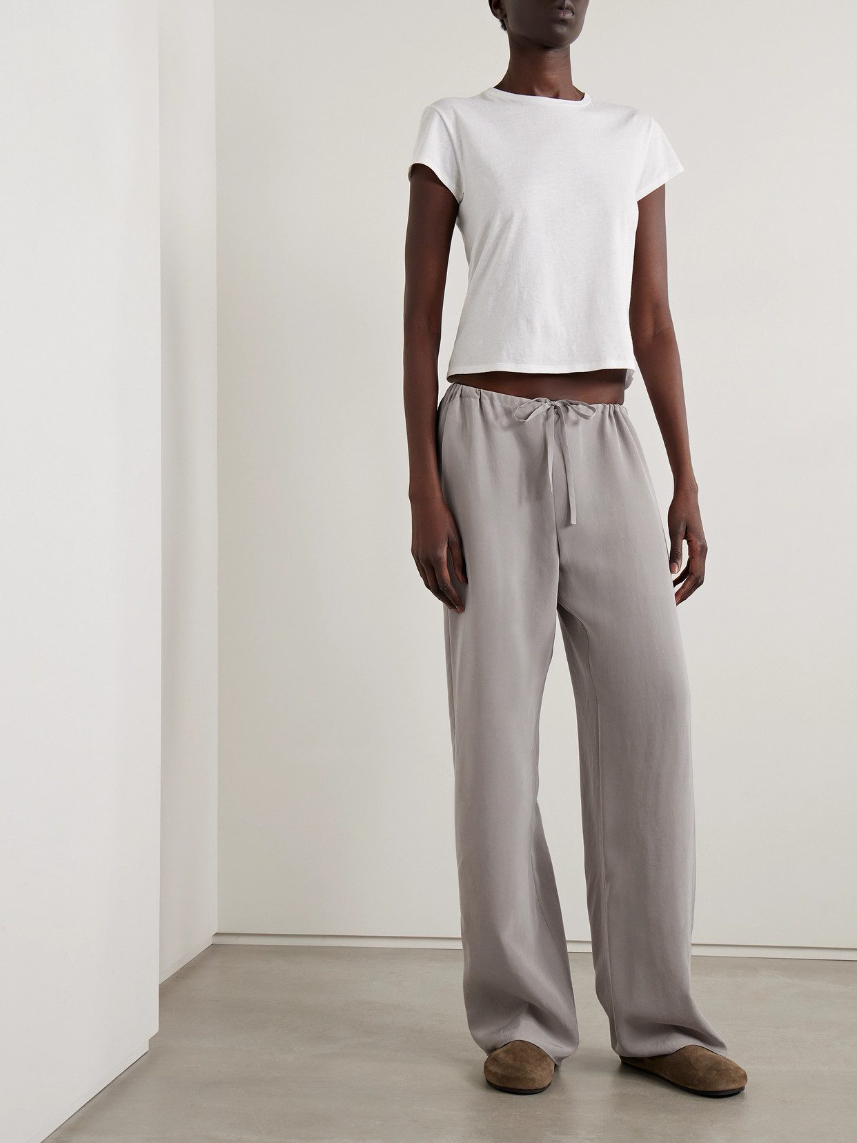 The Row Jugi Silk Wide-leg Pants In Gray