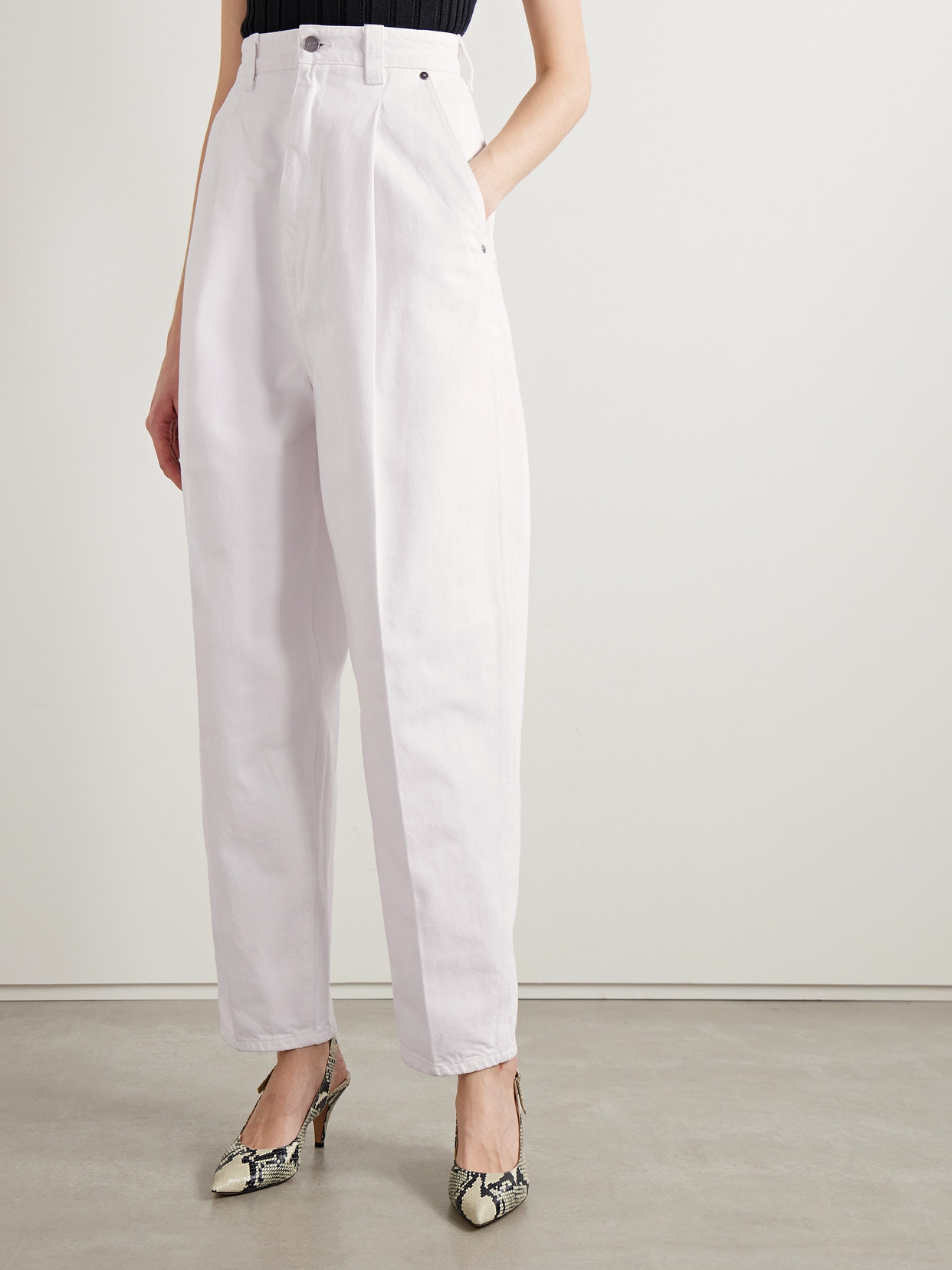 Khaite Ashford Pleated High-rise Tapered Jeans In White