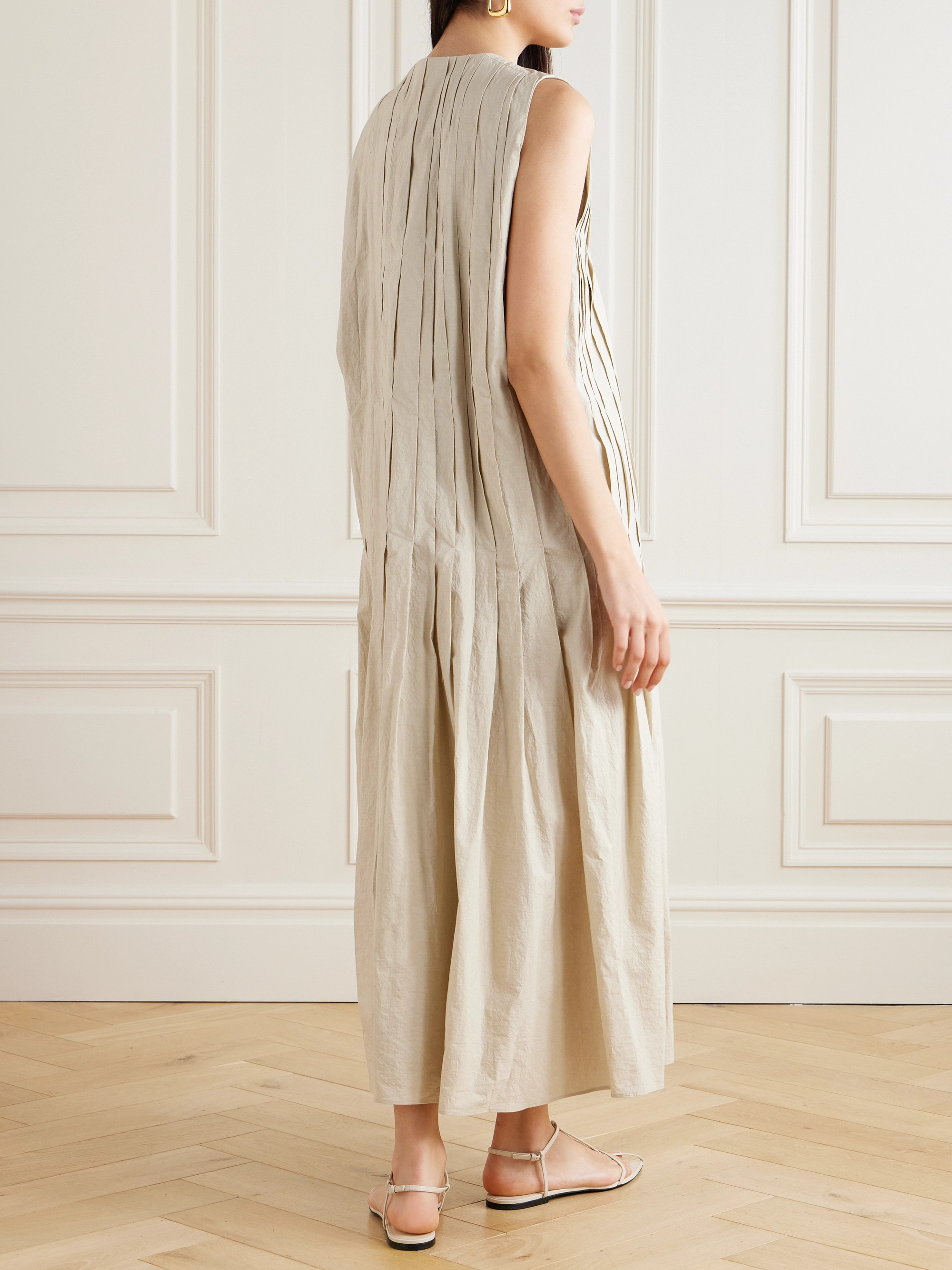 Lauren Manoogian Pintucked crinkled cotton and linen-blend maxi dress