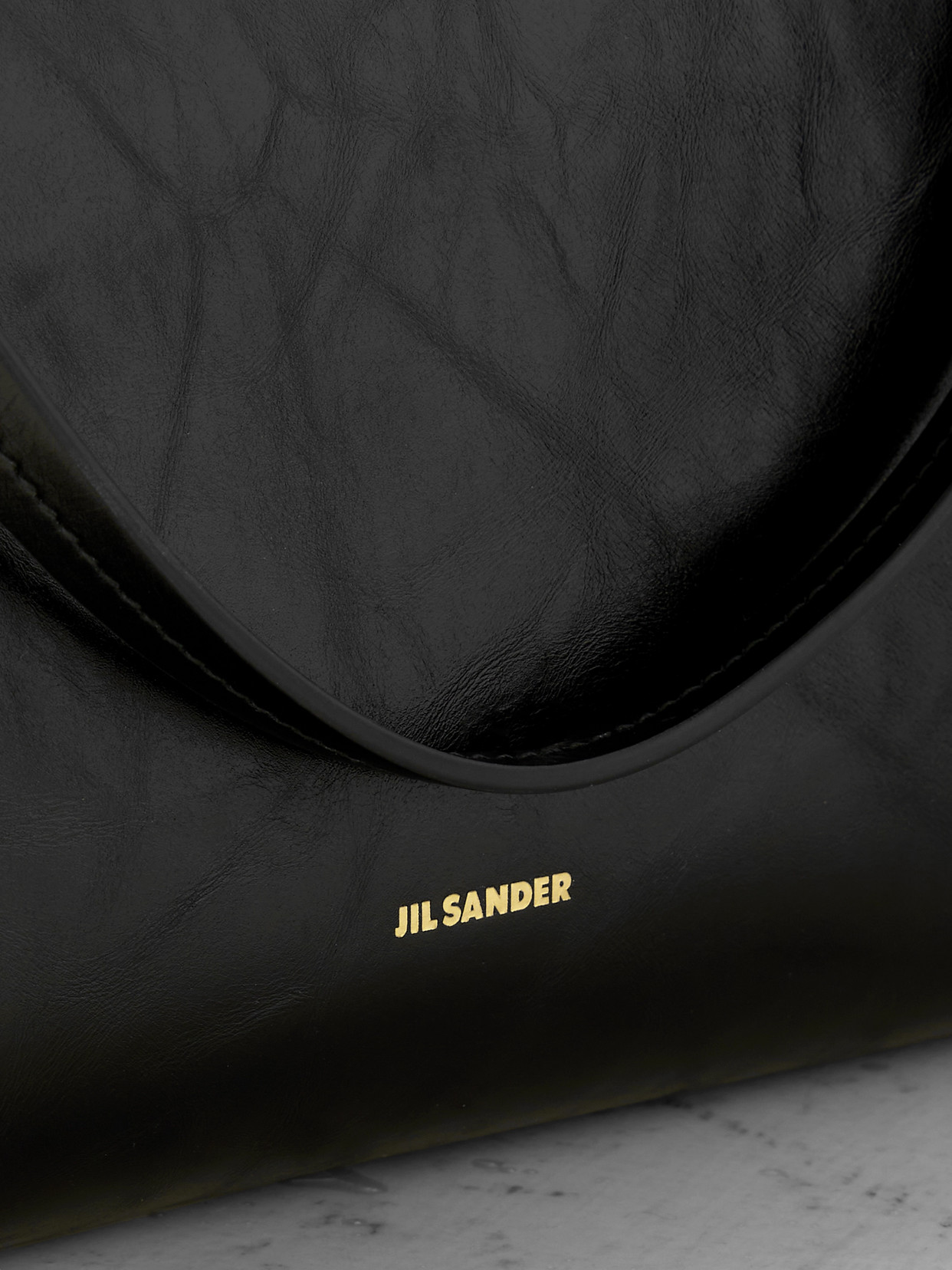 ◇Jil Sander◇ Medium Goji Shoulder Bag Black J07WD0010P4849 22786548_52841812_600.jpg