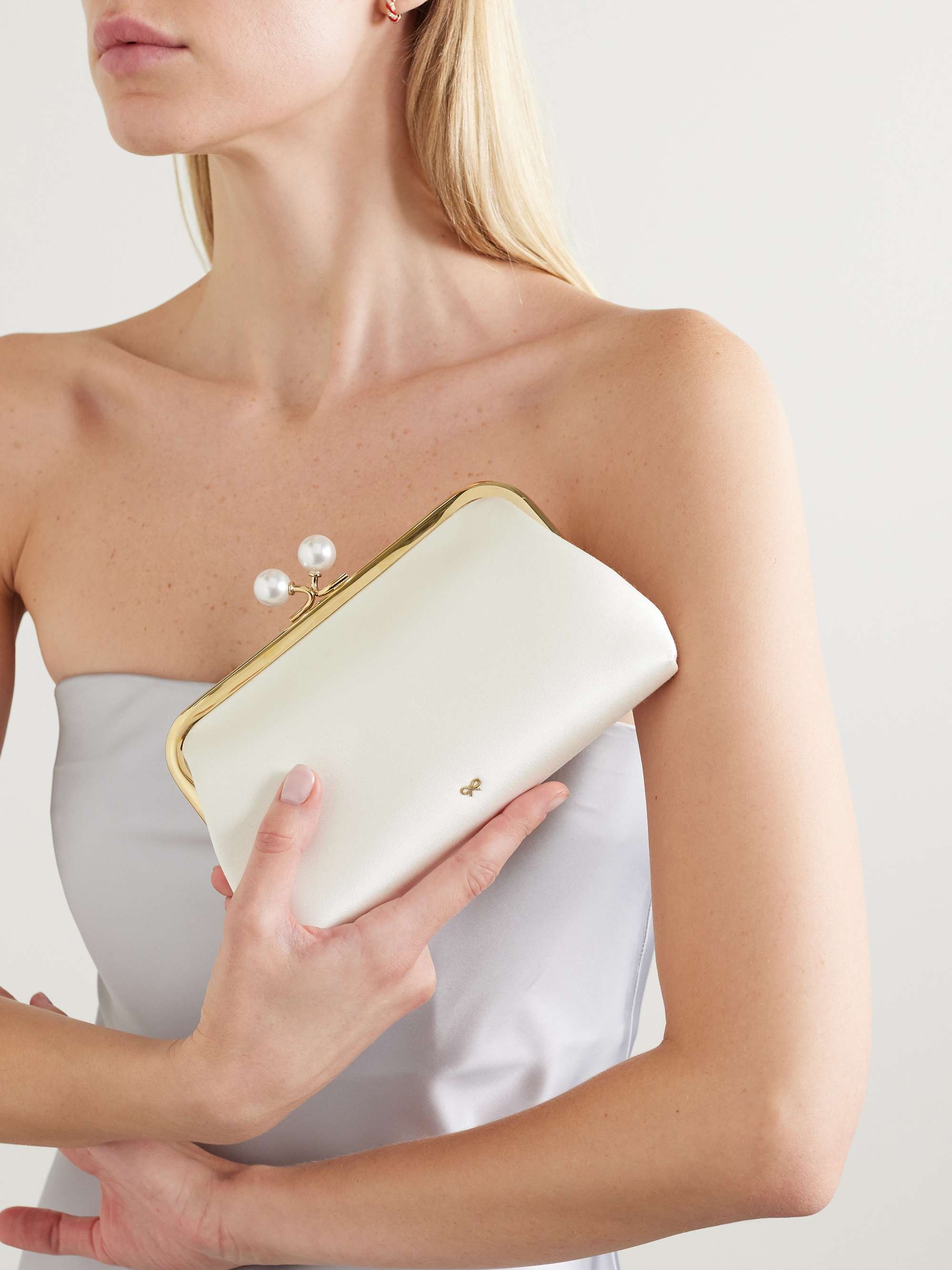 ANYA HINDMARCH Clutch in raso riciclato Maud