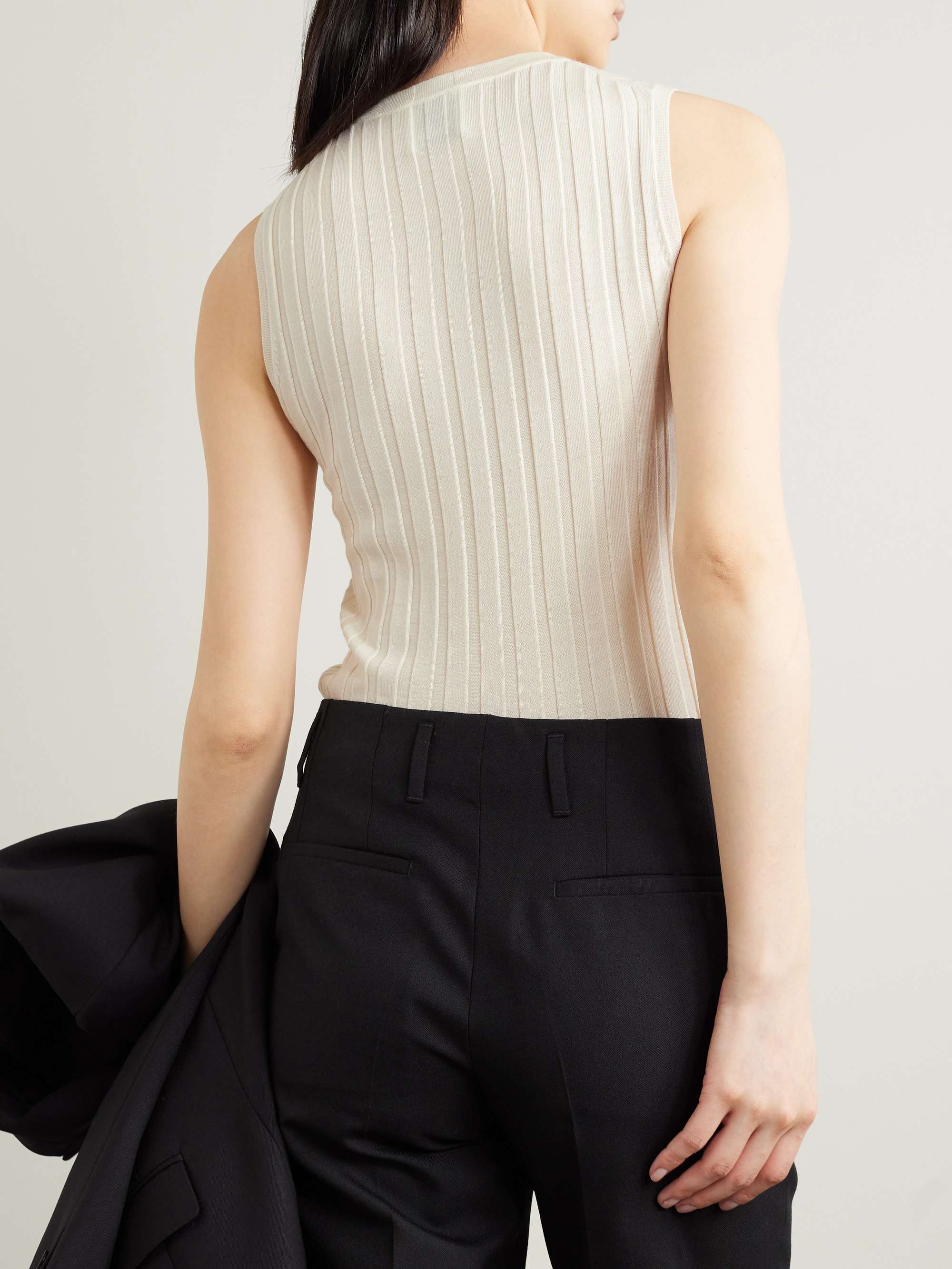 ALLUDE 