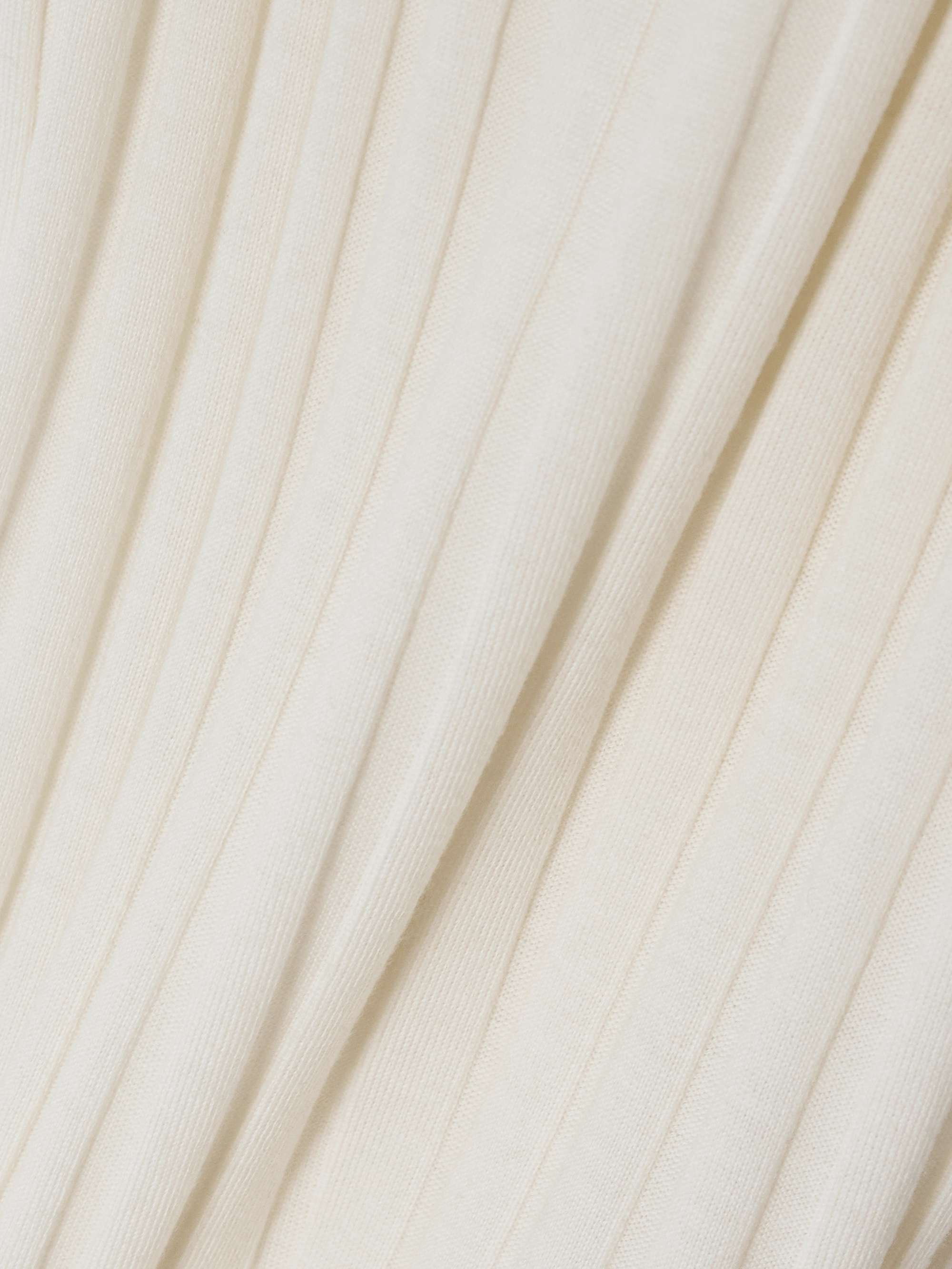 ALLUDE 