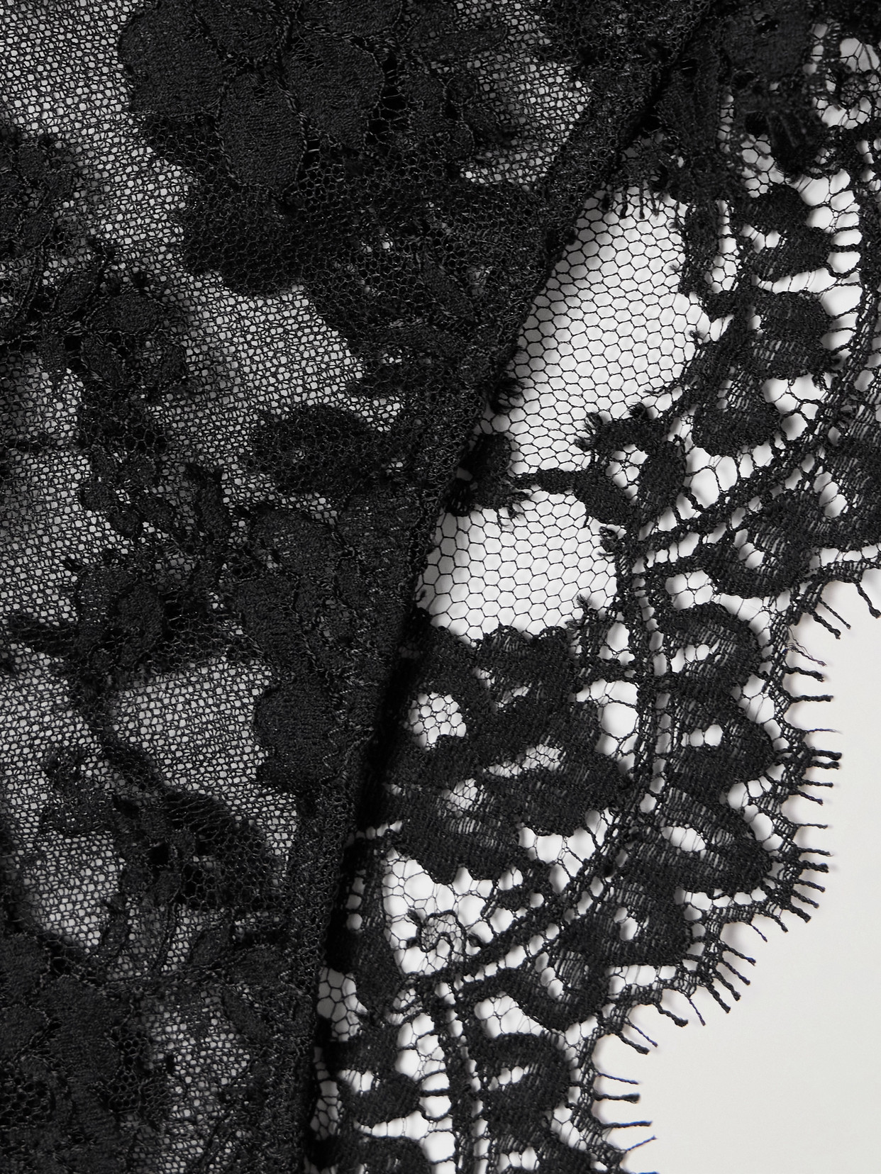 Dolce & Gabbana Scalloped Lace Briefs In Black