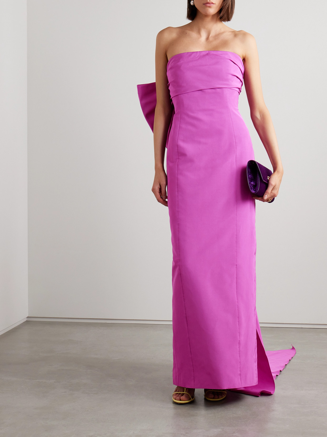 Oscar De La Renta Strapless Bow Back Gown In Pink