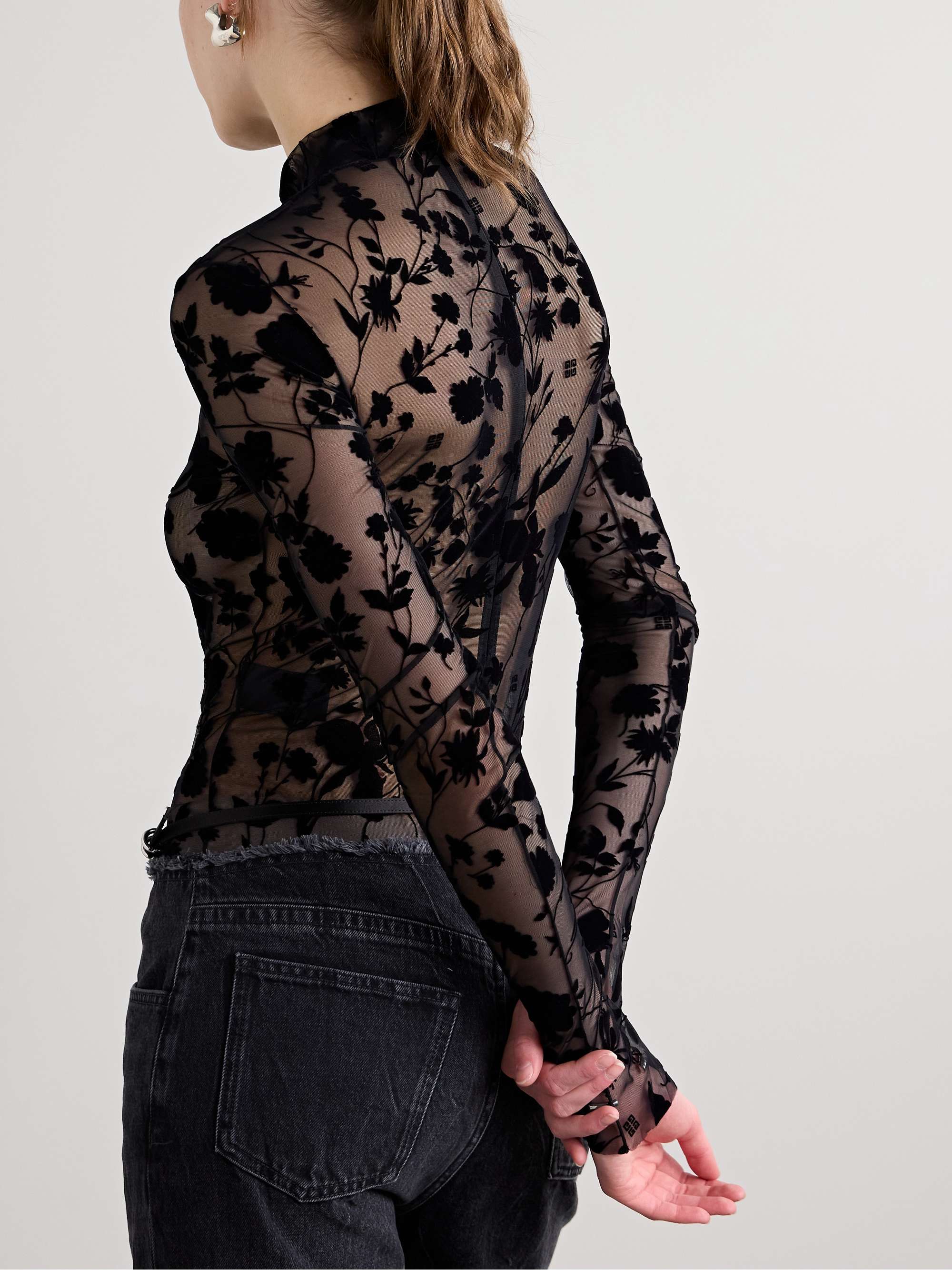 GIVENCHY 