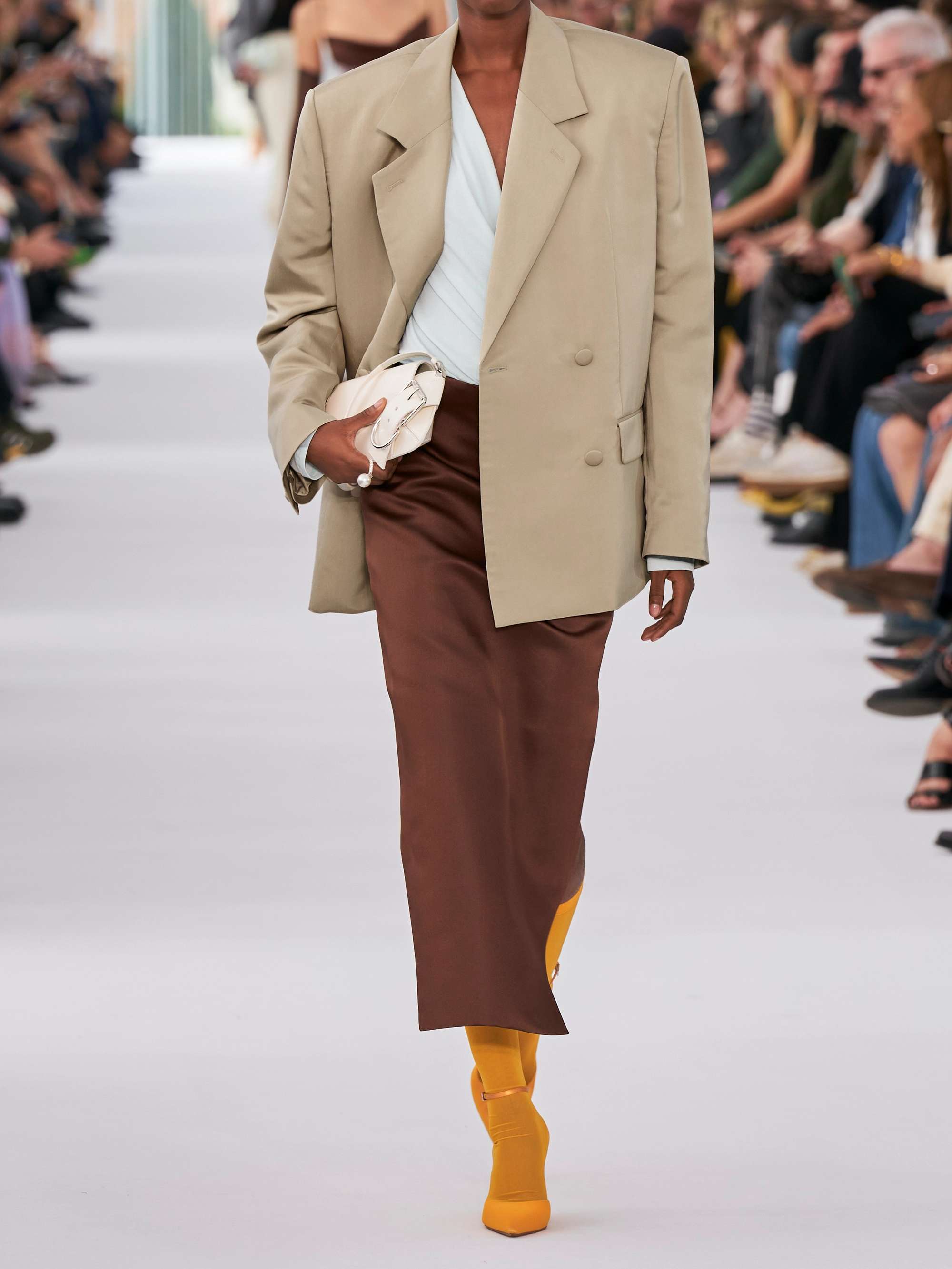 GIVENCHY 