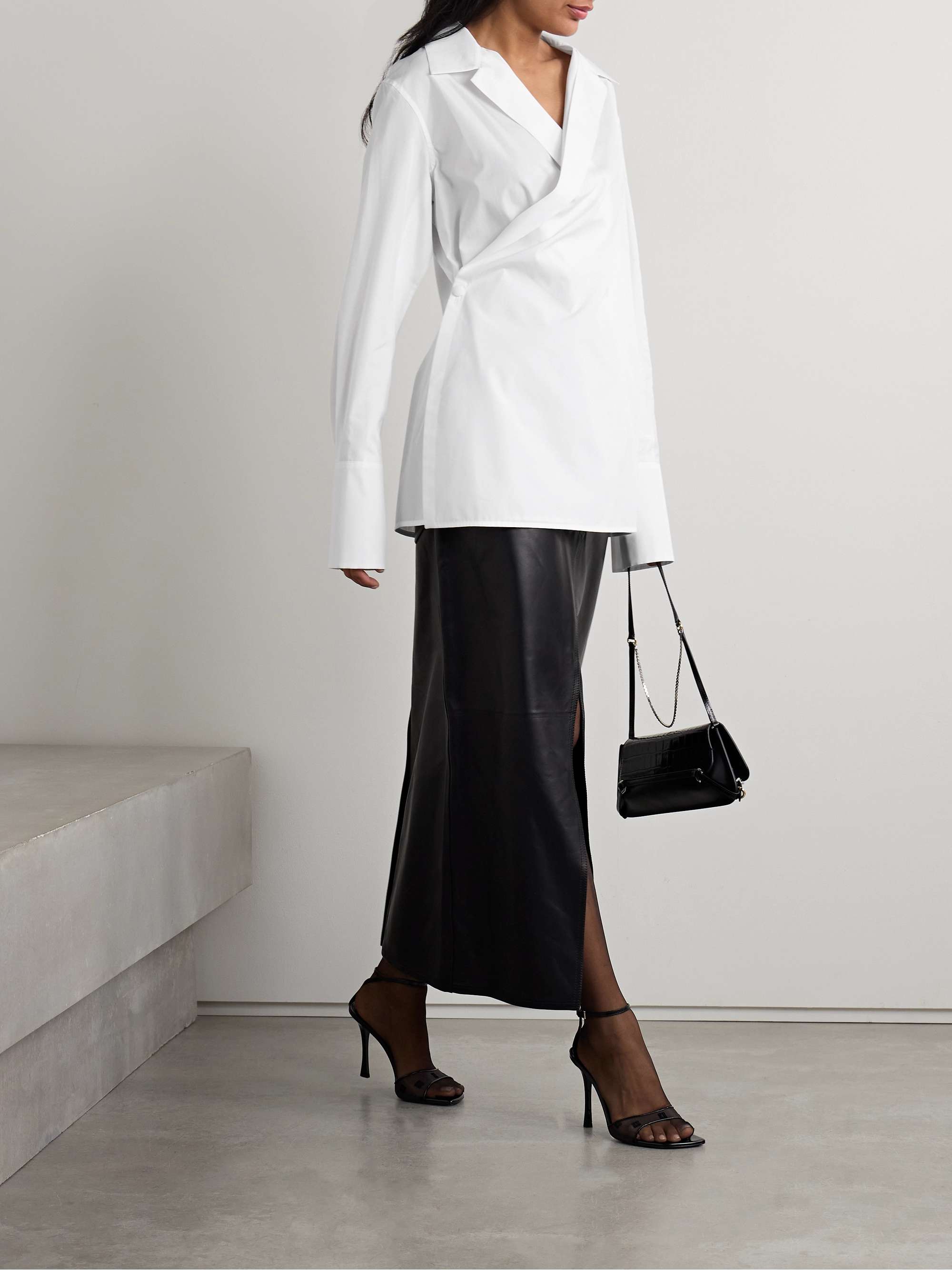 GIVENCHY 