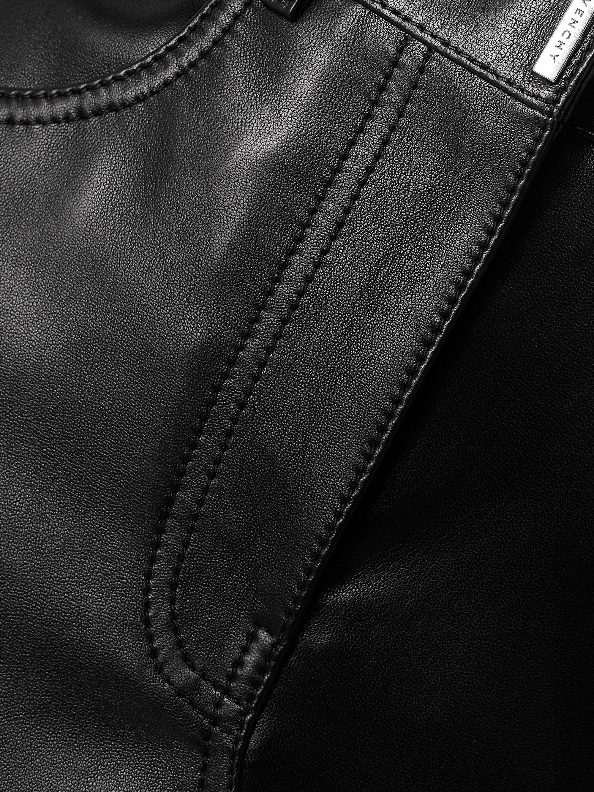 GIVENCHY 