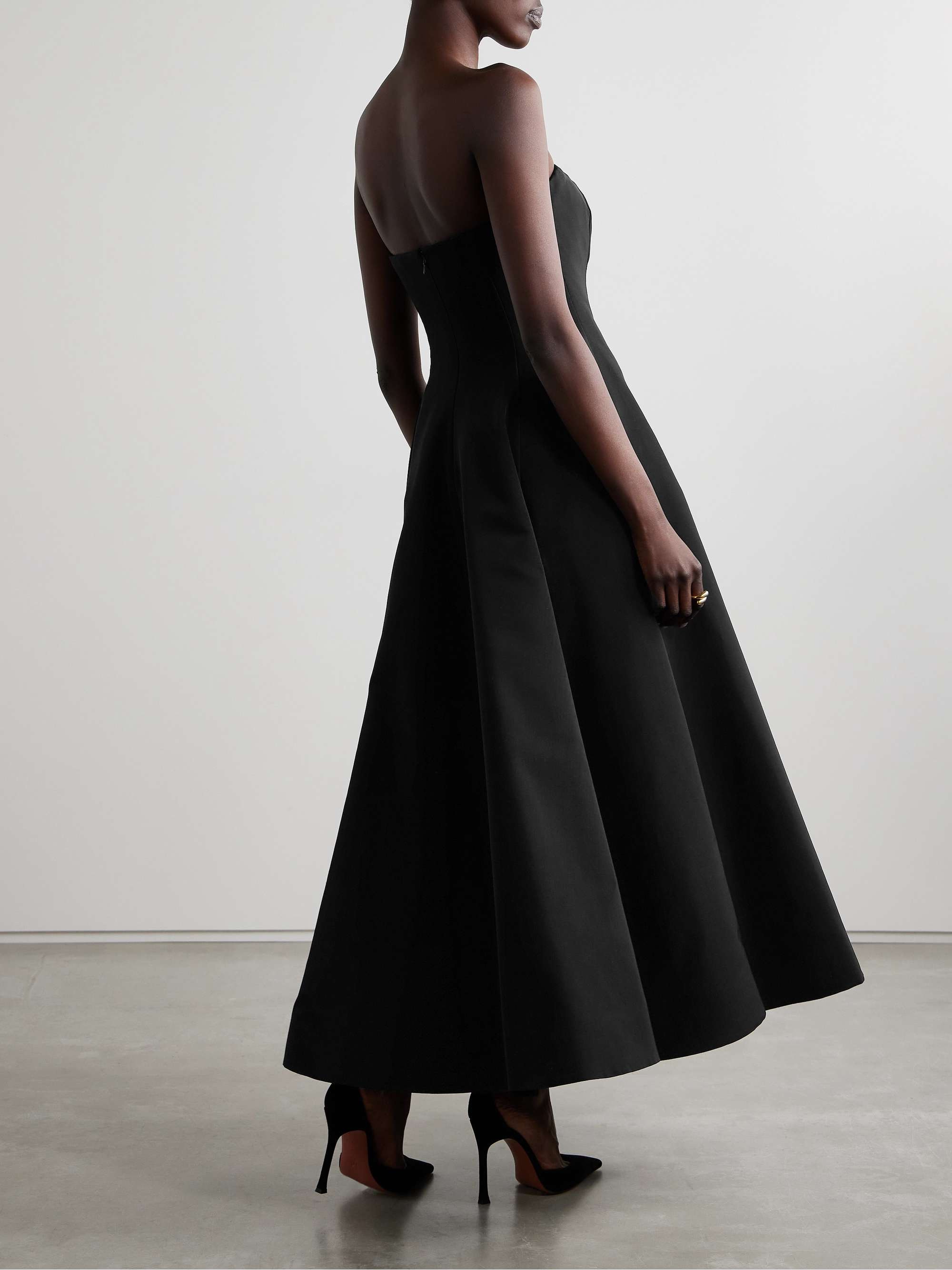 OSCAR DE LA RENTA 