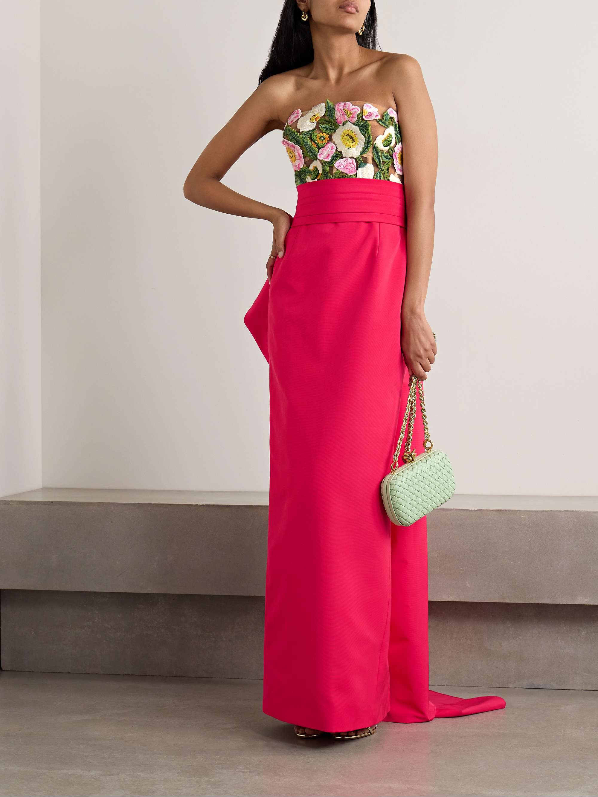 OSCAR DE LA RENTA 