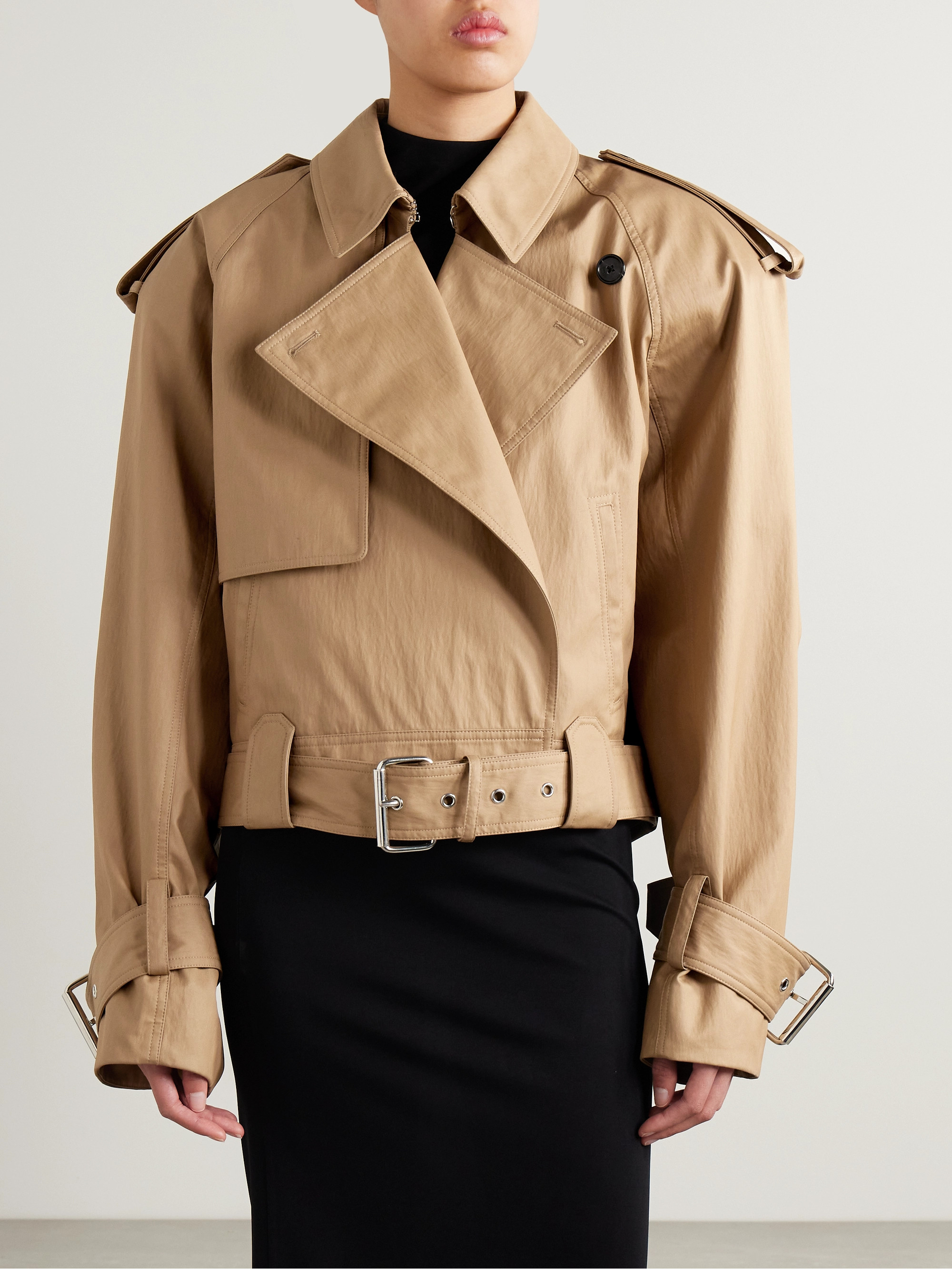 KHAITE Hammond cropped belted cotton-blend twill trench coat