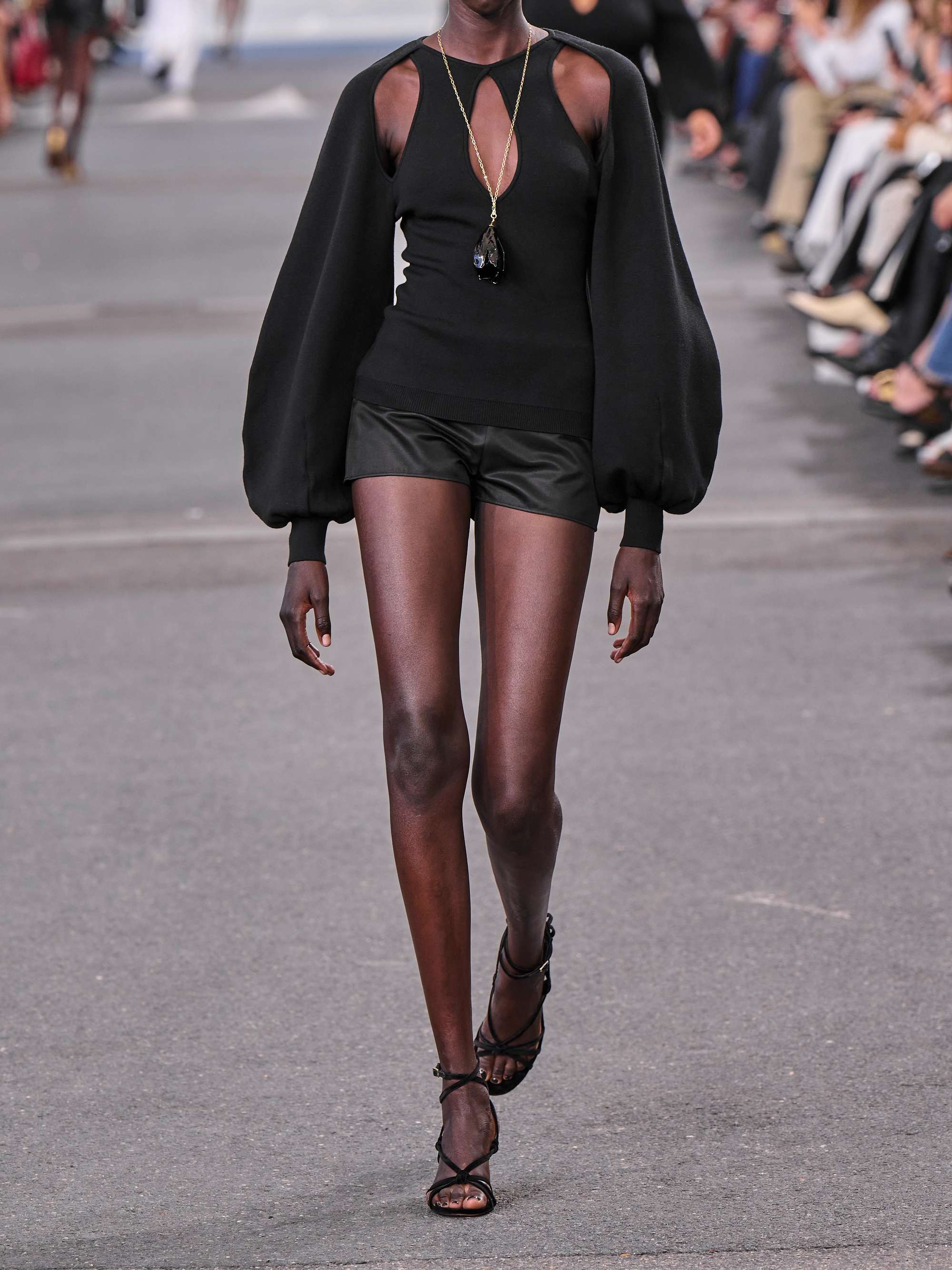 CHLOÉ 