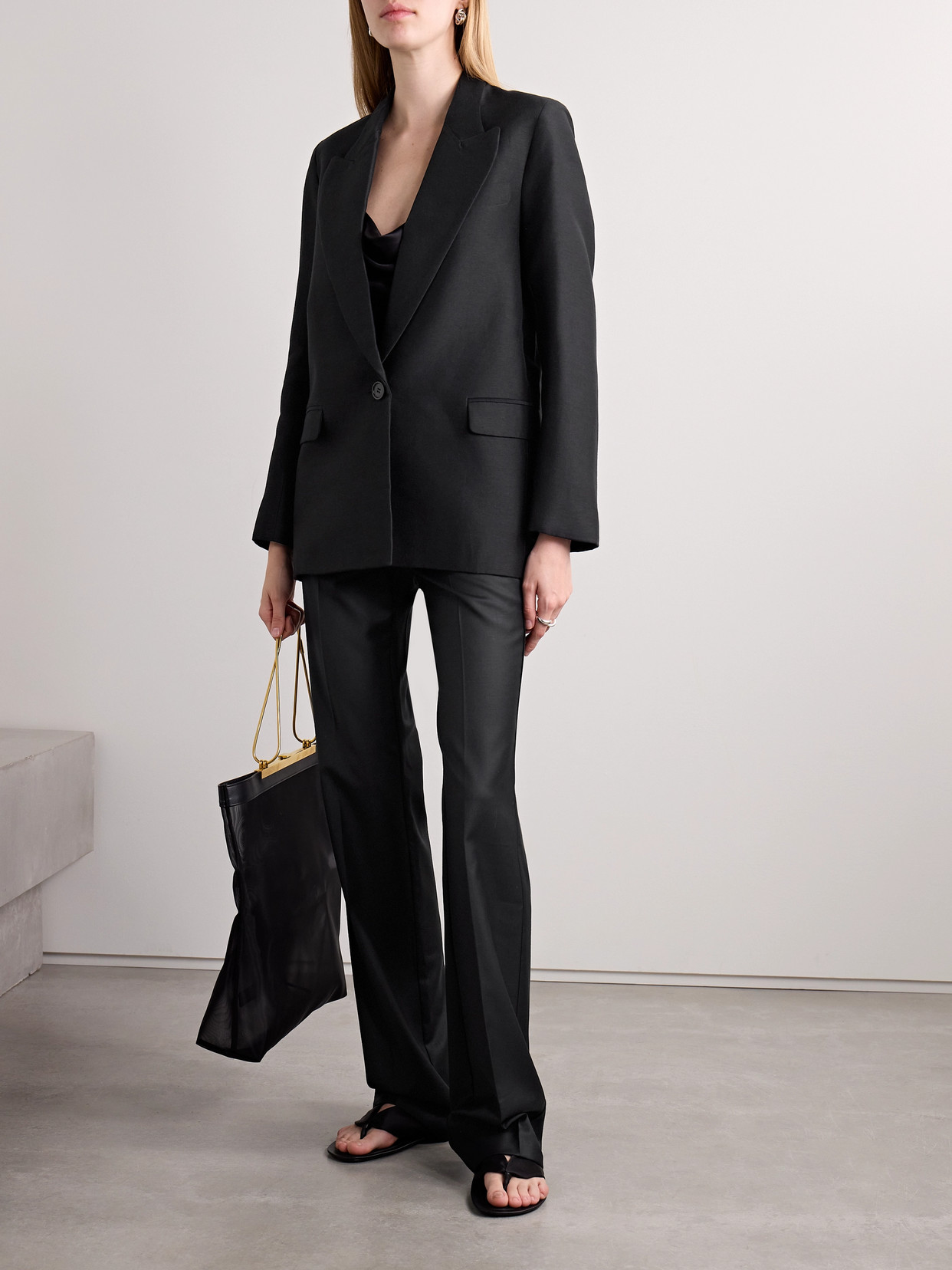 Beare Park Iris Wool Blazer In Black