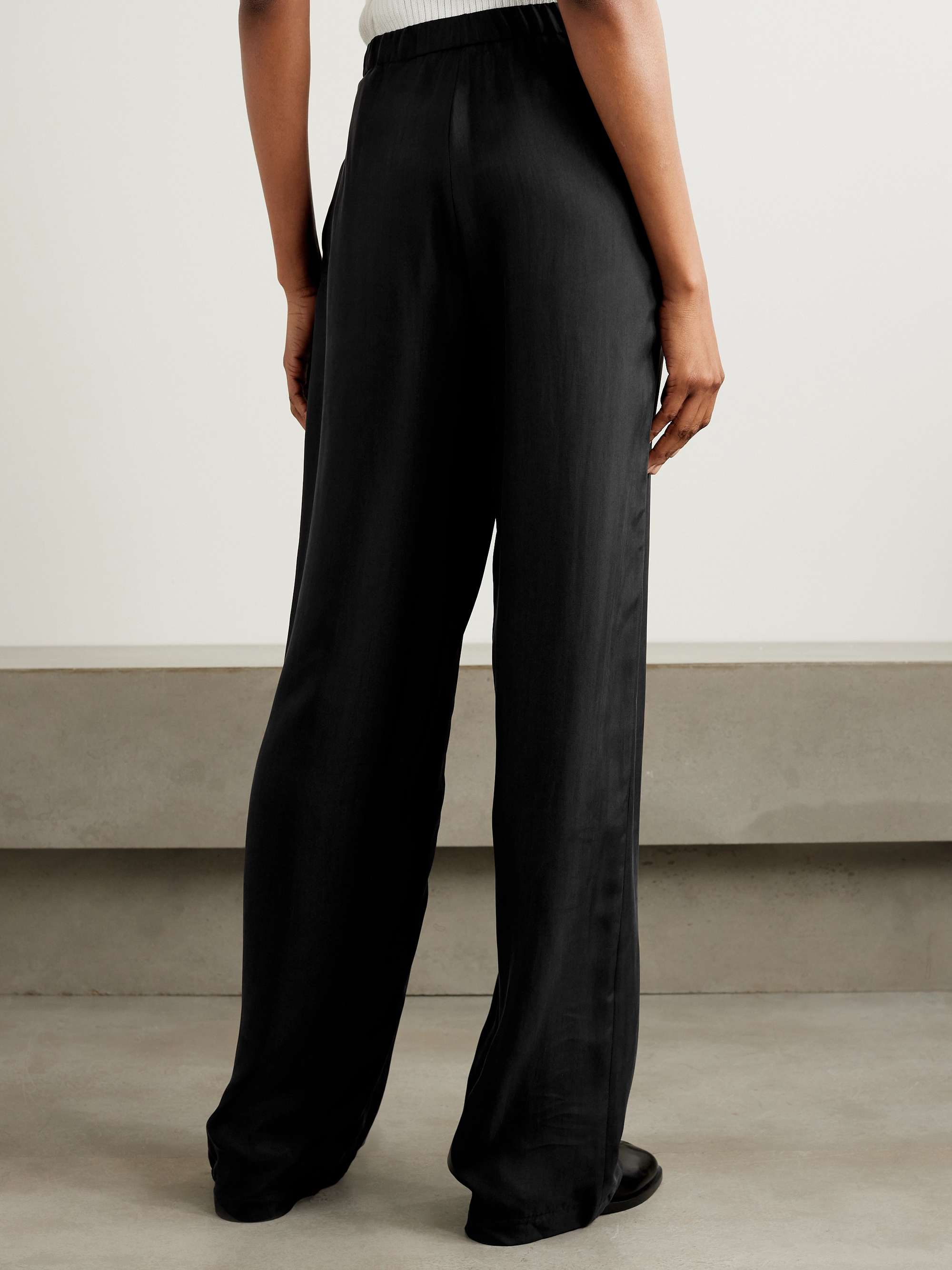ANN DEMEULEMEESTER 
