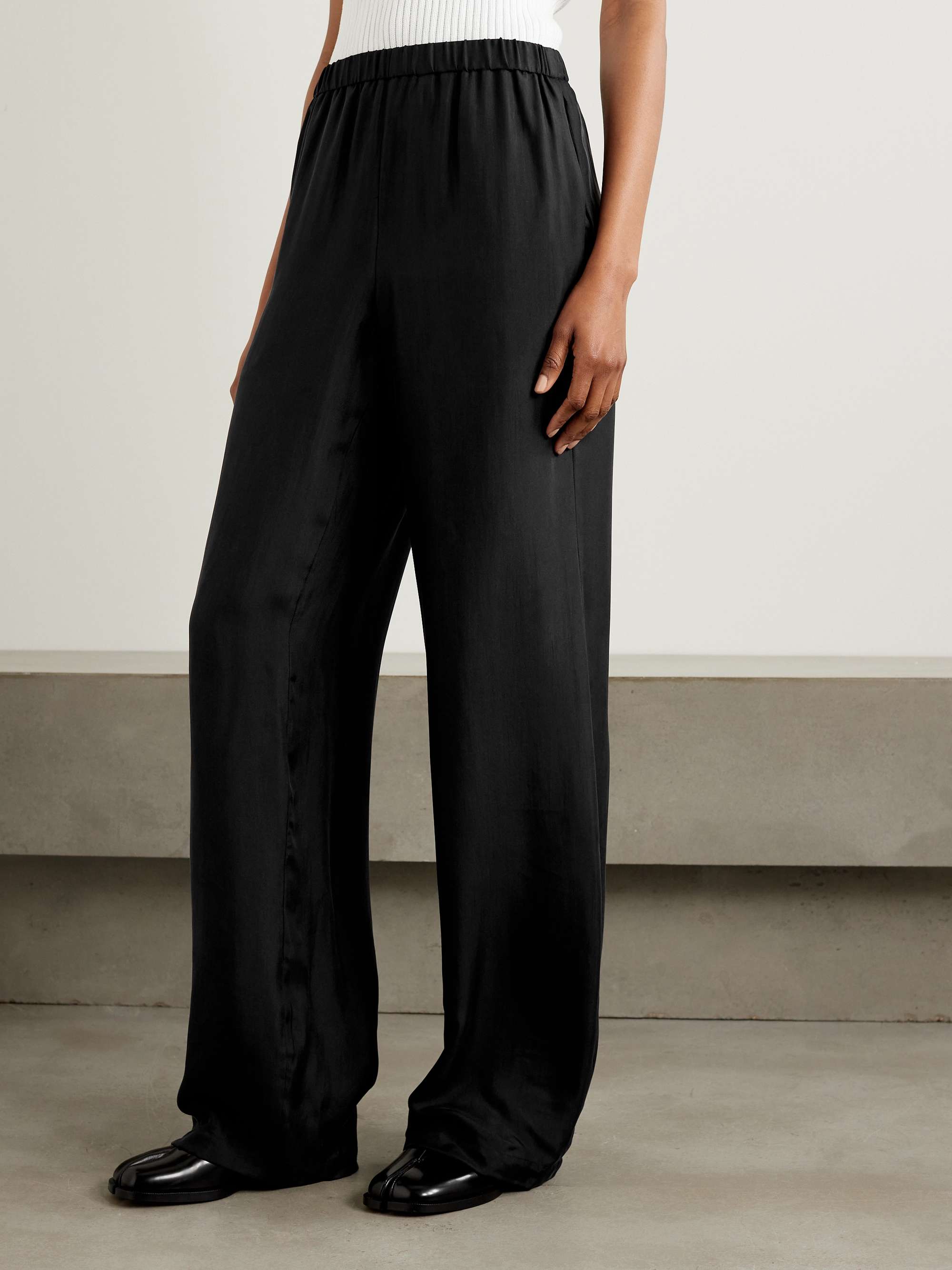 ANN DEMEULEMEESTER 