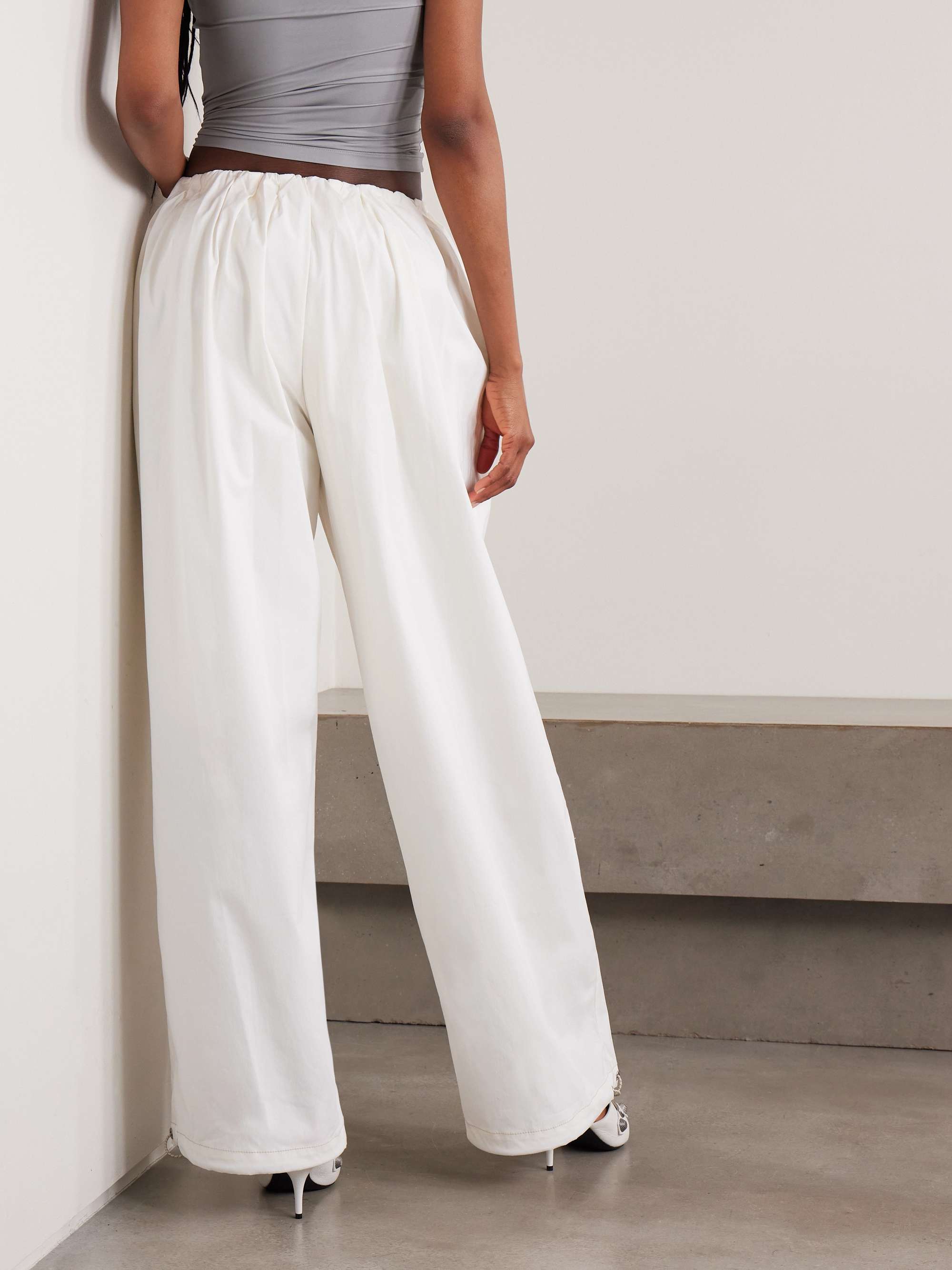 DION LEE 