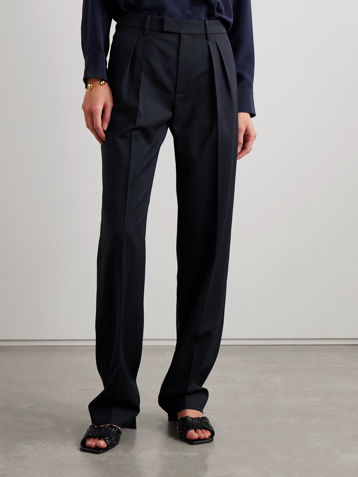 Shop Nili Lotan Alphonse Pleated Wool-blend Twill Straight-leg Pants In Blue