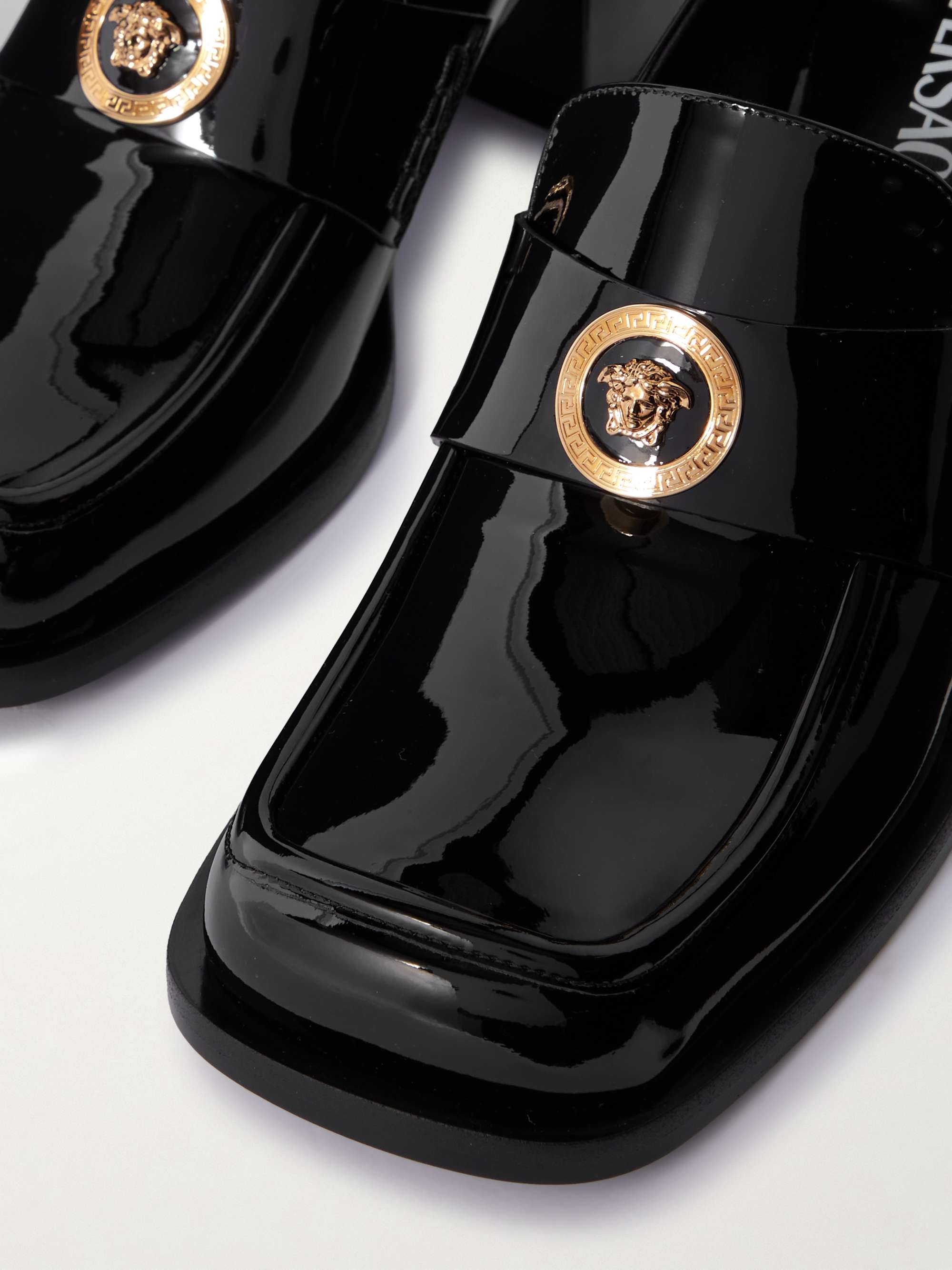 VERSACE 