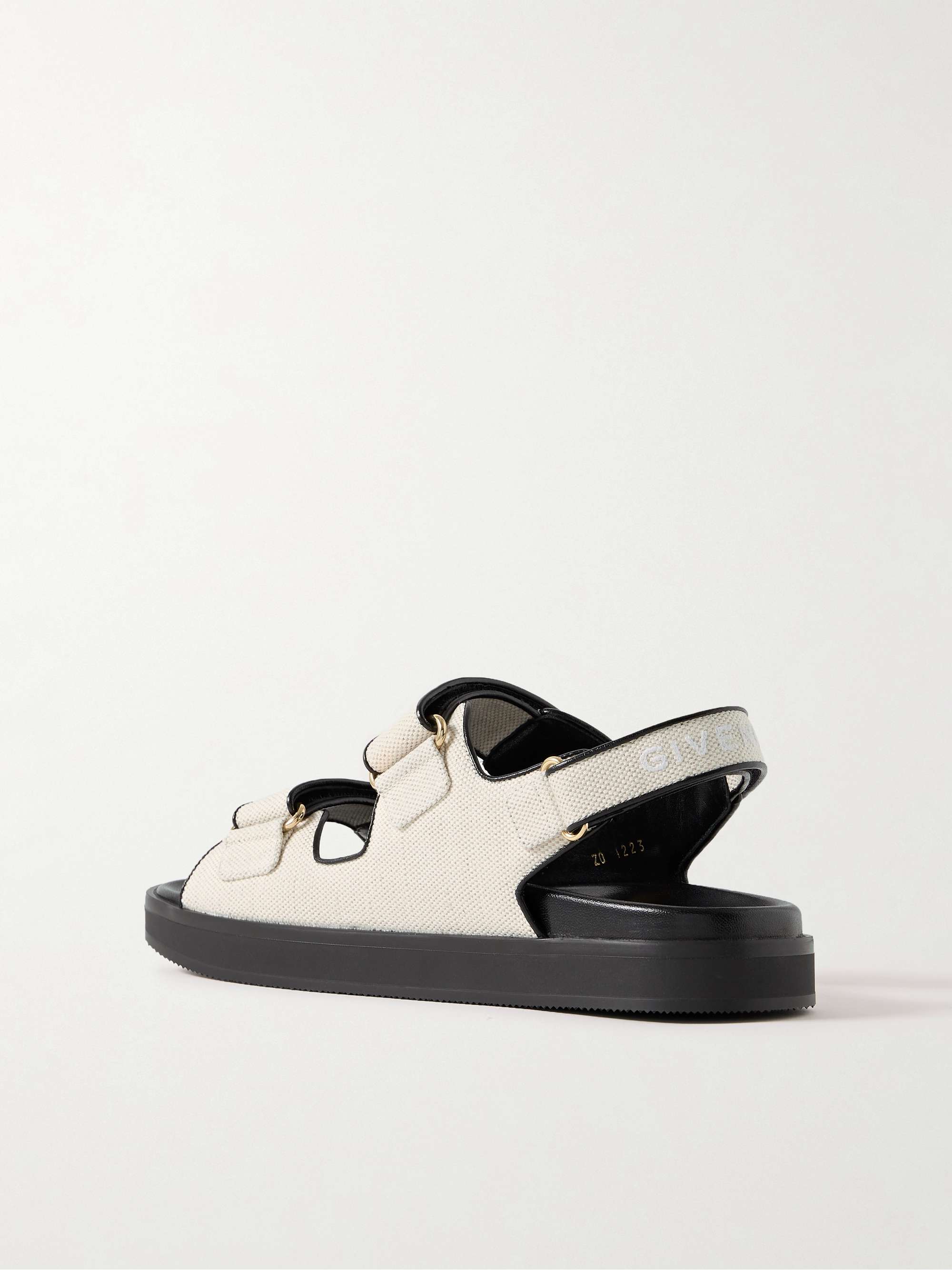 GIVENCHY 